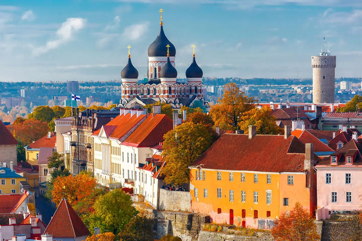 Til sommer er det 800 år siden, Dannebrog ifølge legenden faldt ned fra himlen i Tallinn. Den slags begivenheder trækker også kulturturister.
