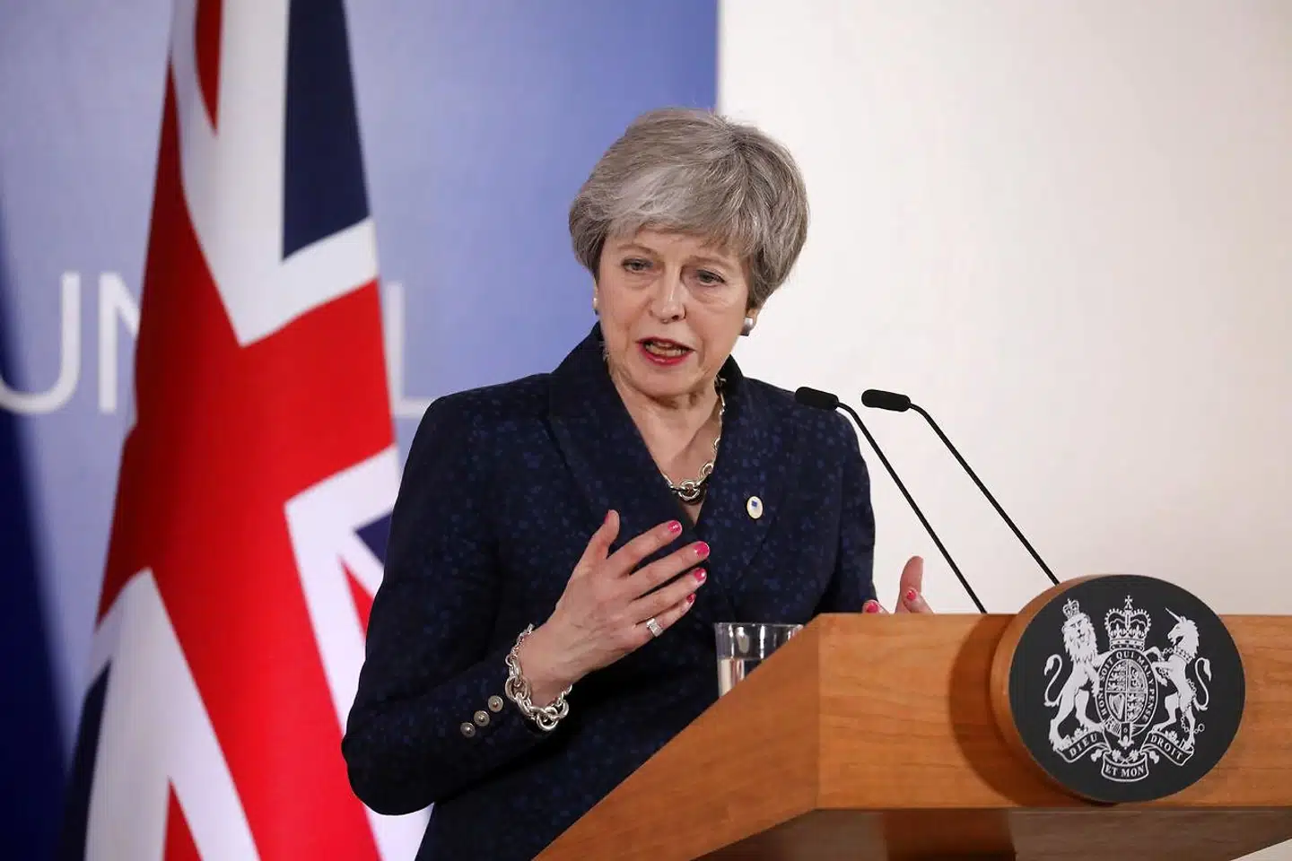 EU-landene gav torsdag Theresa May lov til at udskyde Brexit. Dansk Folkepartis Peter Kofod roser Mays håndtering af det britiske parlament og EU-systemet, og mener samtidig, at flere i EU har haft en interesse i at statuere et eksempel med briterne, så andre lande ikke får samme idé.