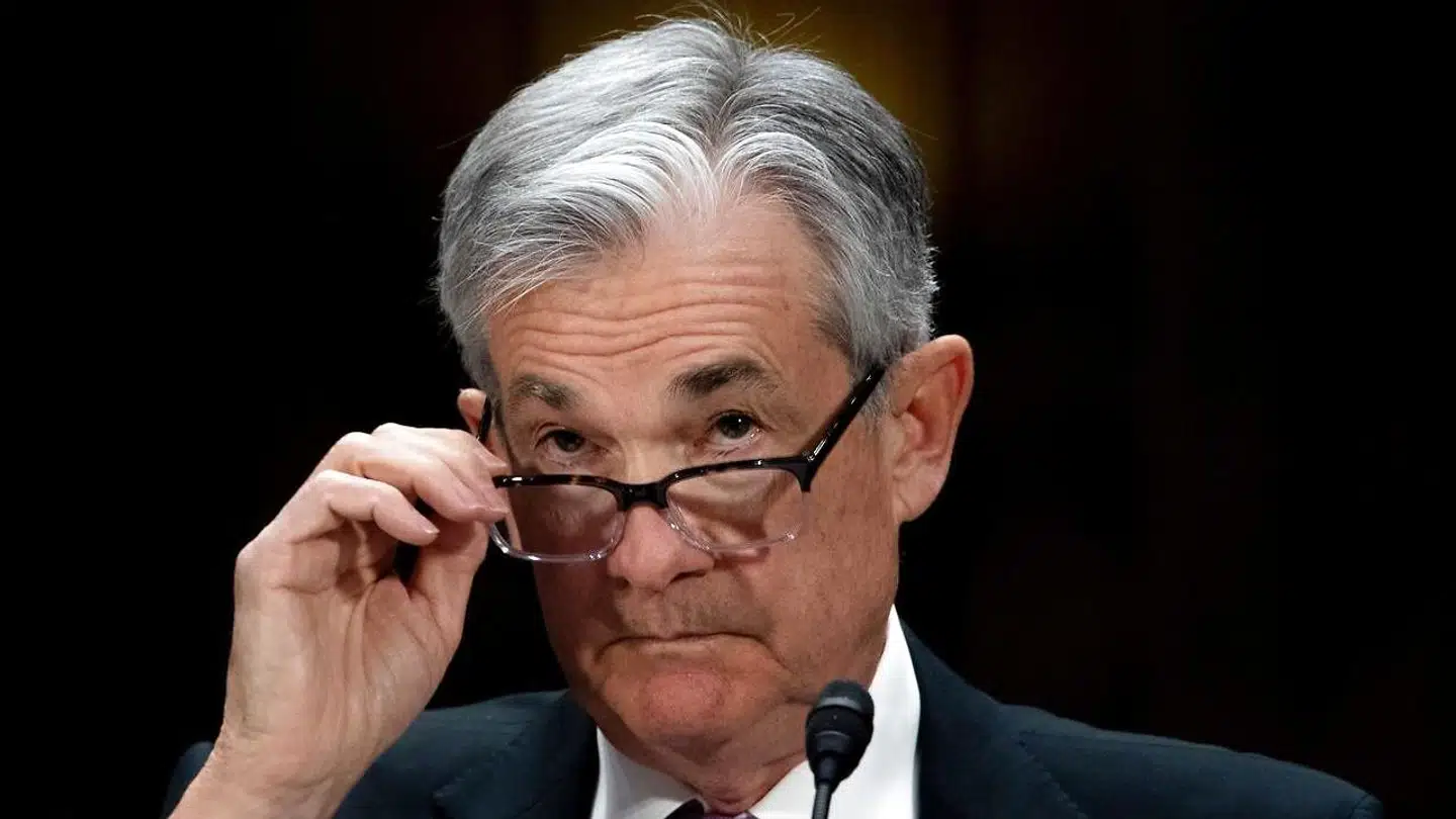 Den amerikanske centralbankchef skal holde en hårfin balance mellem at signalere pause i pengepolitikken, men fortsat optimisme om den økonomiske udvikling