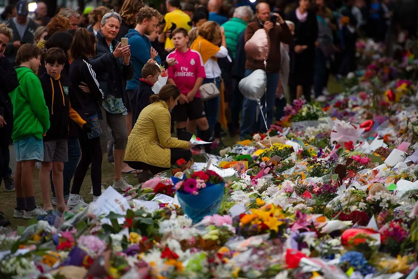 Personer fra Den Nordiske Modstandsbevægelse har moret sig på bekostning af ofrene fra fredagens terrorangreb i New Zealand.