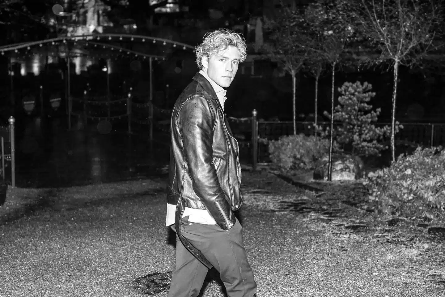 »Jeg har vænnet mig til, at folk har en holdning til mig, selv om de ikke har mødt mig. Det er noget, man skal finde en balance i,« siger popstjernen Christopher, der slog bredt igennem i 2014 og lige har udsendt sit tredje album »Under The Surface«.