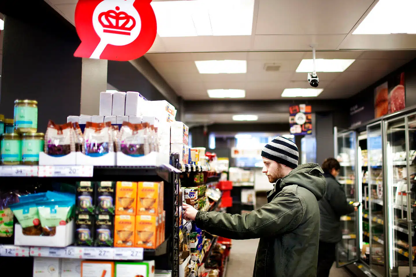 Danskerne er et af de folkefærd, der køber mest økologi, og for de danske forbrugere er det kendte Ø-mærke et af de mest kendte og troværdige mærkningsordninger, når de skal købe bæredygtigt ind, viser en undersøgelse fra Dansk Erhverv. Men samtidig kan de mange mærkningsordninger være en jungle for forbrugerne, og dermed kan de blive koblet af, når de skal træffe beslutninger om, hvilke mærker og produkter opfylder deres behov for bæredygtighed.