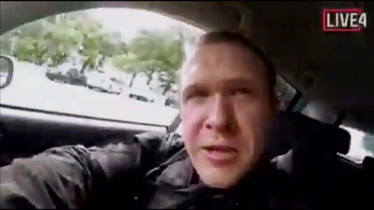 Terrorangrebet fredag i New Zealand dræbte 49 mennesker. Tre gerningsmænd er varetægtsfængslet, blandet andet den australske Brenton Tarrant.