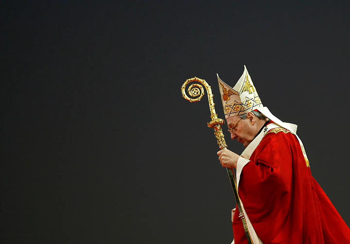 Som leder af den katolske kirke i Australien leder kardinal George Pell her messen under Verdensungdomsdagen i Sydney, 15. juli 2008.
