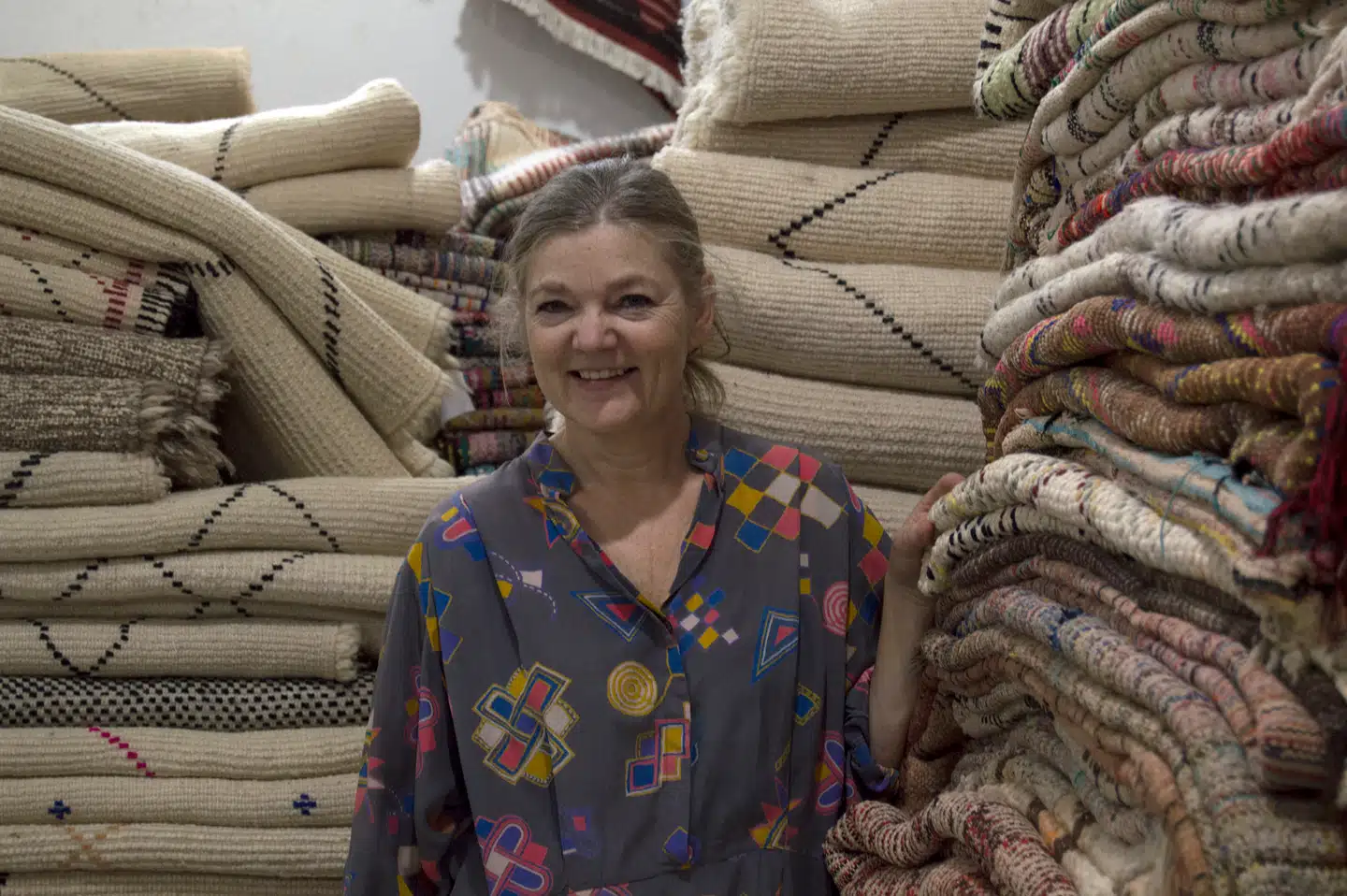 Kirsten Fribert har showroomet og forretningen By Fribert, hvor hun sælger berbertæpper, som hun rejser ud og håndplukker flere gange om året. Se mere på Kirstenfribert.com og Instagram@kfribert.