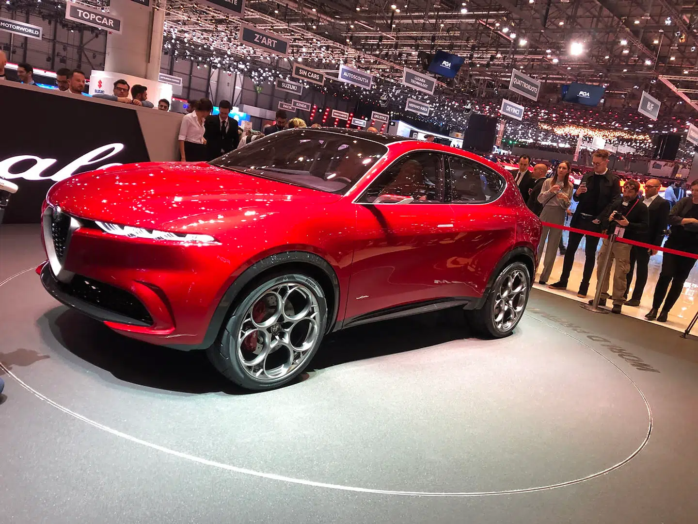Alfa Romeo Tonale er en konceptbil til en lillebroder-SUV til Alfa Romeo Stelvio. Den er fra starten tænkt som en PHEV, men om den endelige produktionsmodel bliver så smuk og besnærende som konceptbilen, er svært at forudsige. Men vi håber.