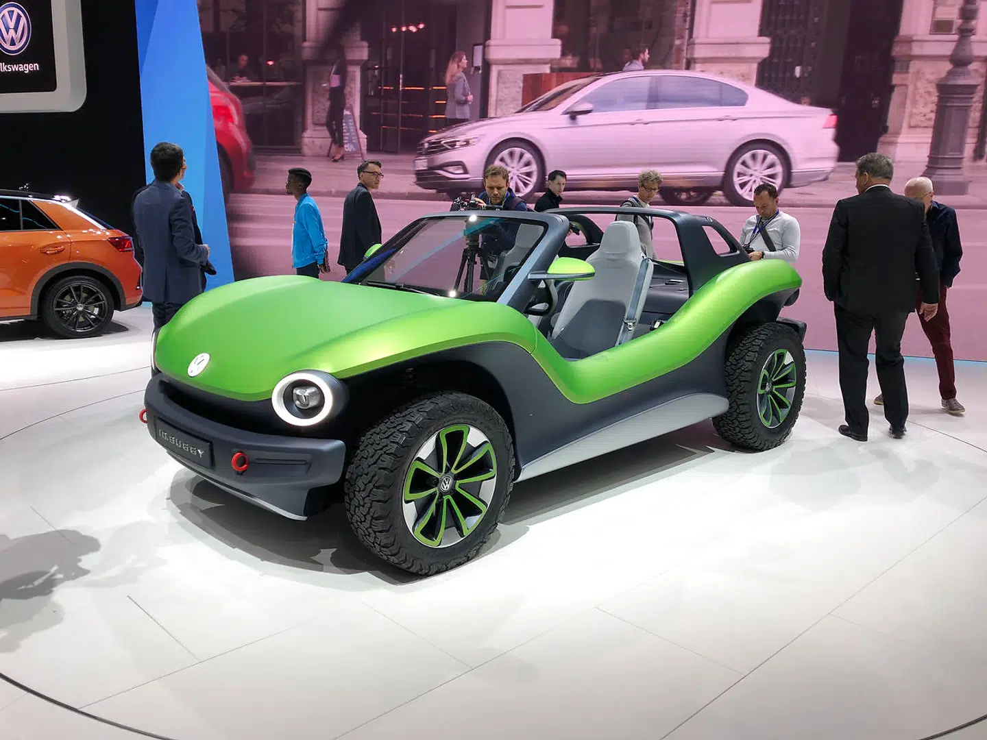 Volkswagen I.D. Buggy er ikke en produktionsmodel, men den skal vise, hvor fleksibel Volkswagens elektriske platform er, og de har allerede entreret med en ekstern samarbejdspartner om at udvikle en bil på basis af I.D. Buggy-platformen.