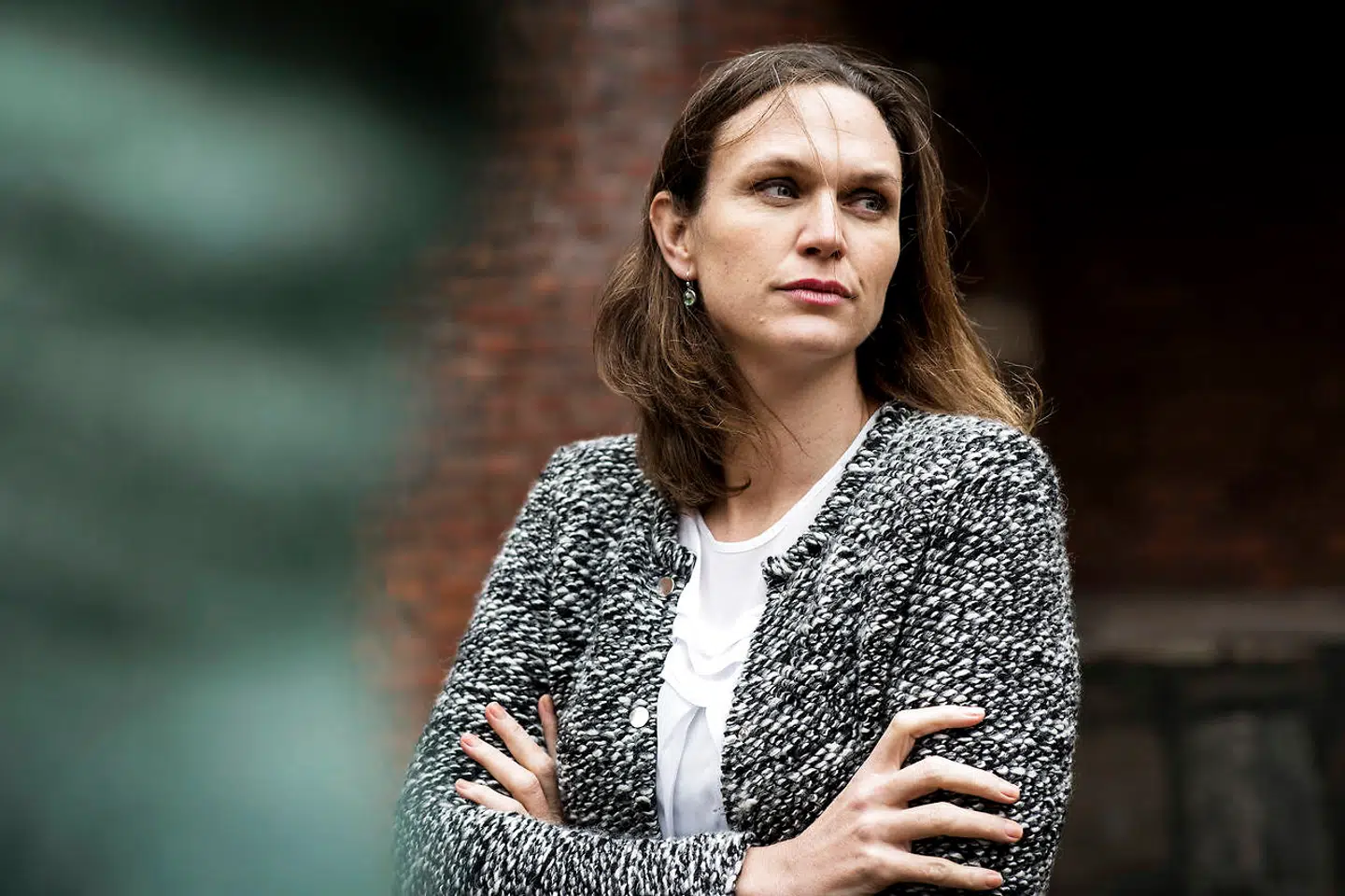 Forældreintra kan være irriterende, men at kalde det et samfundsproblem er at gå for langt, mener undervisningsminister Merete Riisager. Og nej, hun er ikke med på at lukke den digitale platform for kommunikation mellem skole og forældre.