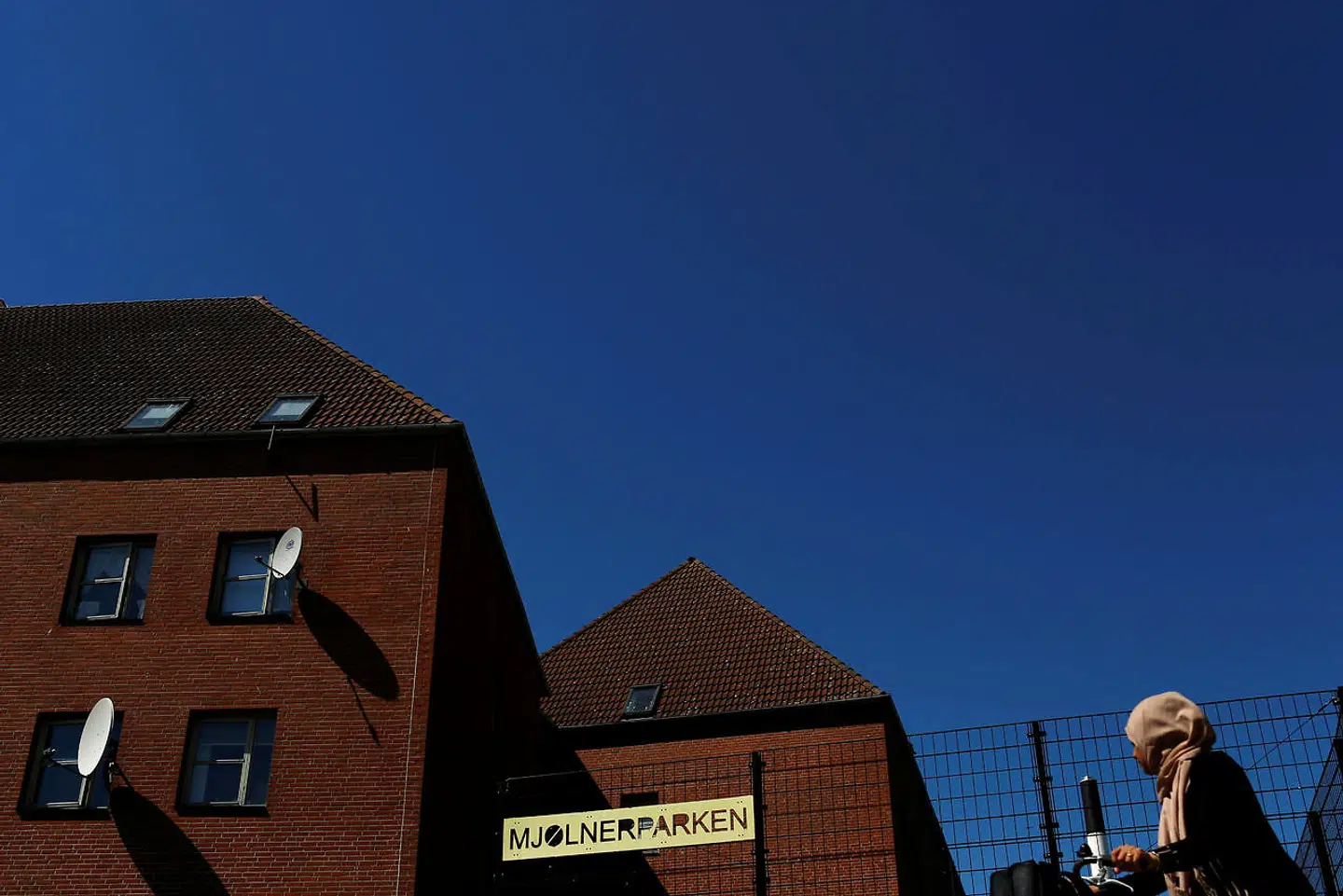 Hver fjerde 25-årige ikkevestlige efterkommer går ikke på arbejde eller i skole, viser tal fra Danmarks Statistik.