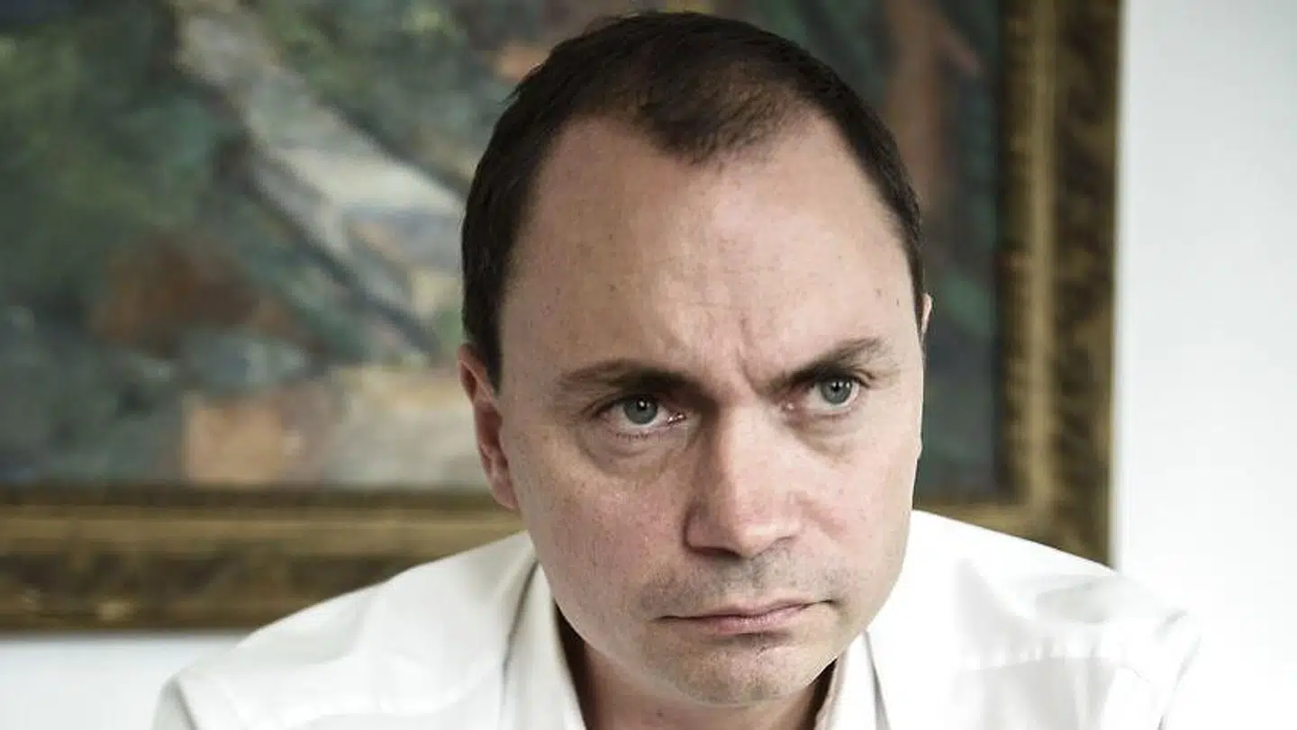 »Der er i hvert fald ikke belæg for at sige, at piger er bedst til sprog, mens drenge er bedre til tal,« lyder det fra uddannelses- og forskningsminister Tommy Ahlers (V).