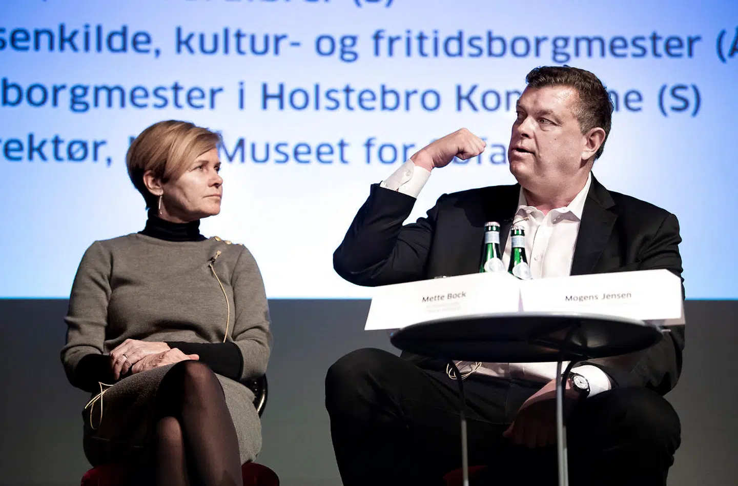 Kulturminister Mette Bock (LA) og Socialdemorakratiets kulturordfører, Mogens Jensen, i venskabelig disput ved præsentationen af kulturanalysen »Mellem ballet og biografer - kultur ifølge danskerne«.