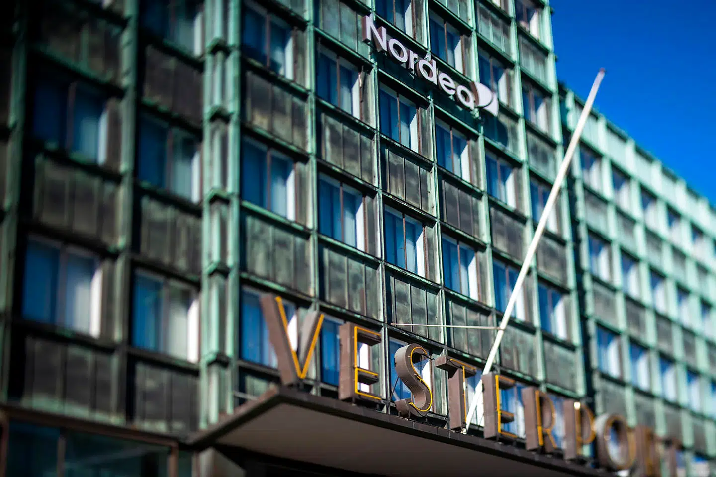 Det er i Nordeas filial på Vesterport i København, der har haft suspekte transaktioner flydende gennem i årrækken fra 2004 til 2014.