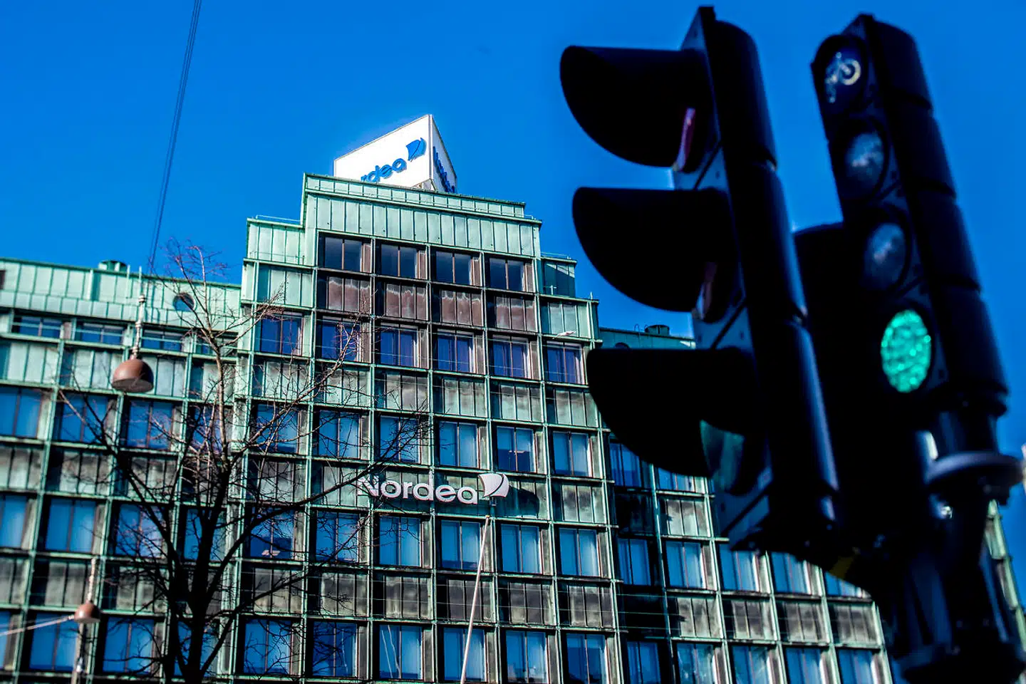 I Nordeas filial på Vesterbrogade 8 blev der gennem mere end et årti givet grønt lys til kunder og mistænkelige transaktioner, som der ifølge flere hvidvaskeksperter aldrig burde være sket. Et nyt datalæk trækker på ny tråde til lyssky aktiviteter og russiske oligarker.
