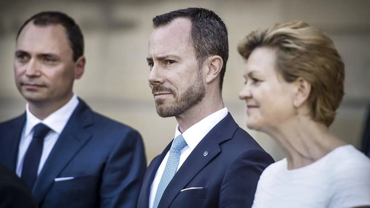 EU-Kommissionen er bekymret for tilstanden i det danske vandmiljø. Det er kommer på ryggen af dårlige resultater fra den omdiskuterede landbrugspakke, som daværende miljø- og fødevareminister Eva Kjer Hansen (V) førte frem, og som den nuværende, Jakob Ellemann-Jensen (V), nu skal forklare konsekvenserne af.