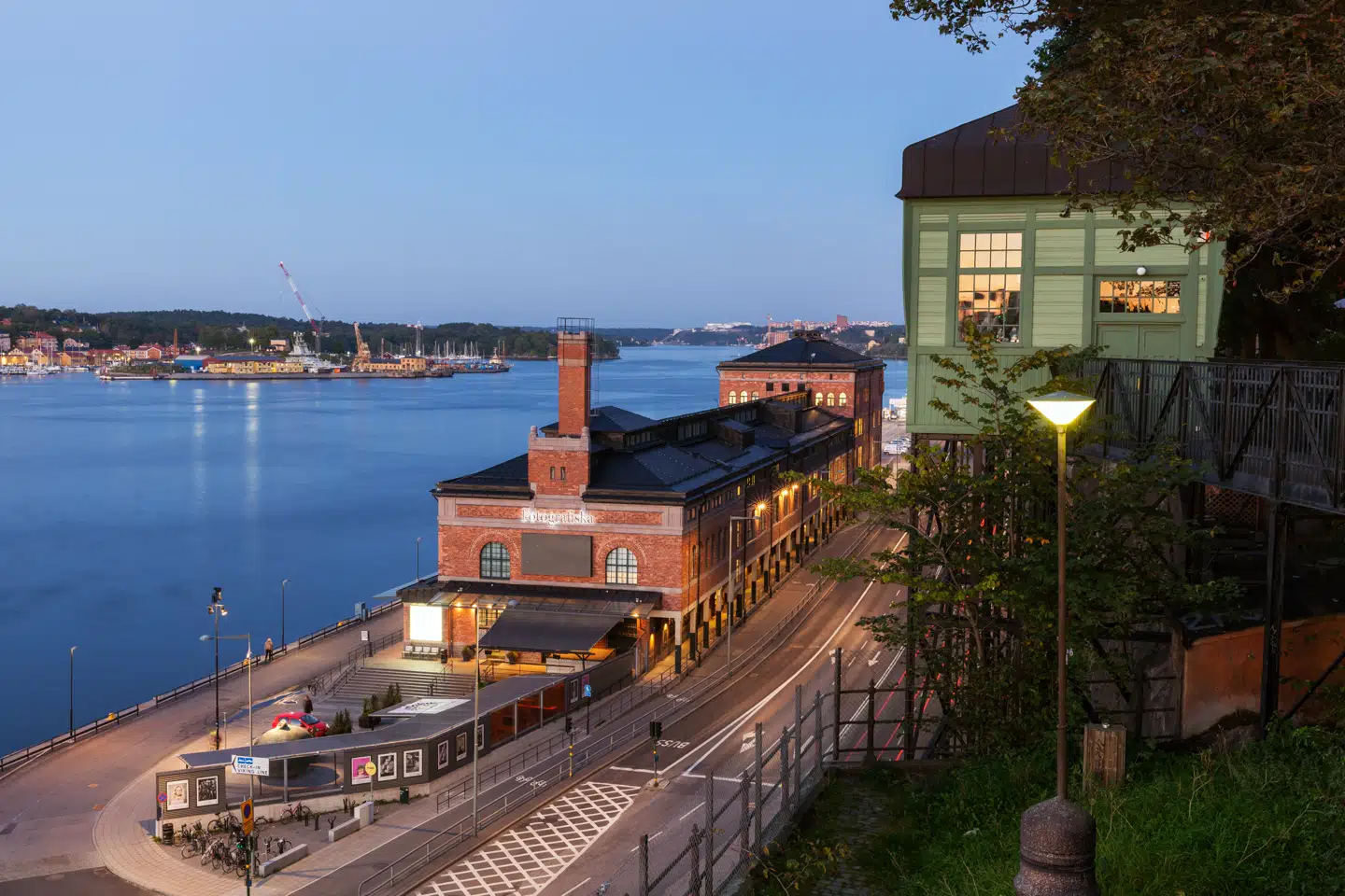 Fotografiska har fingeren på pulsen med det nyeste og de største navne inden for moderne fotografi.