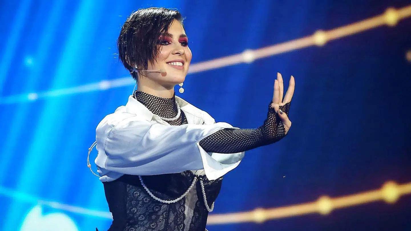 Anna Korsun, alias MARUV, på scenen ved det ukrainske Melodi Grand Prix i lørdags. .