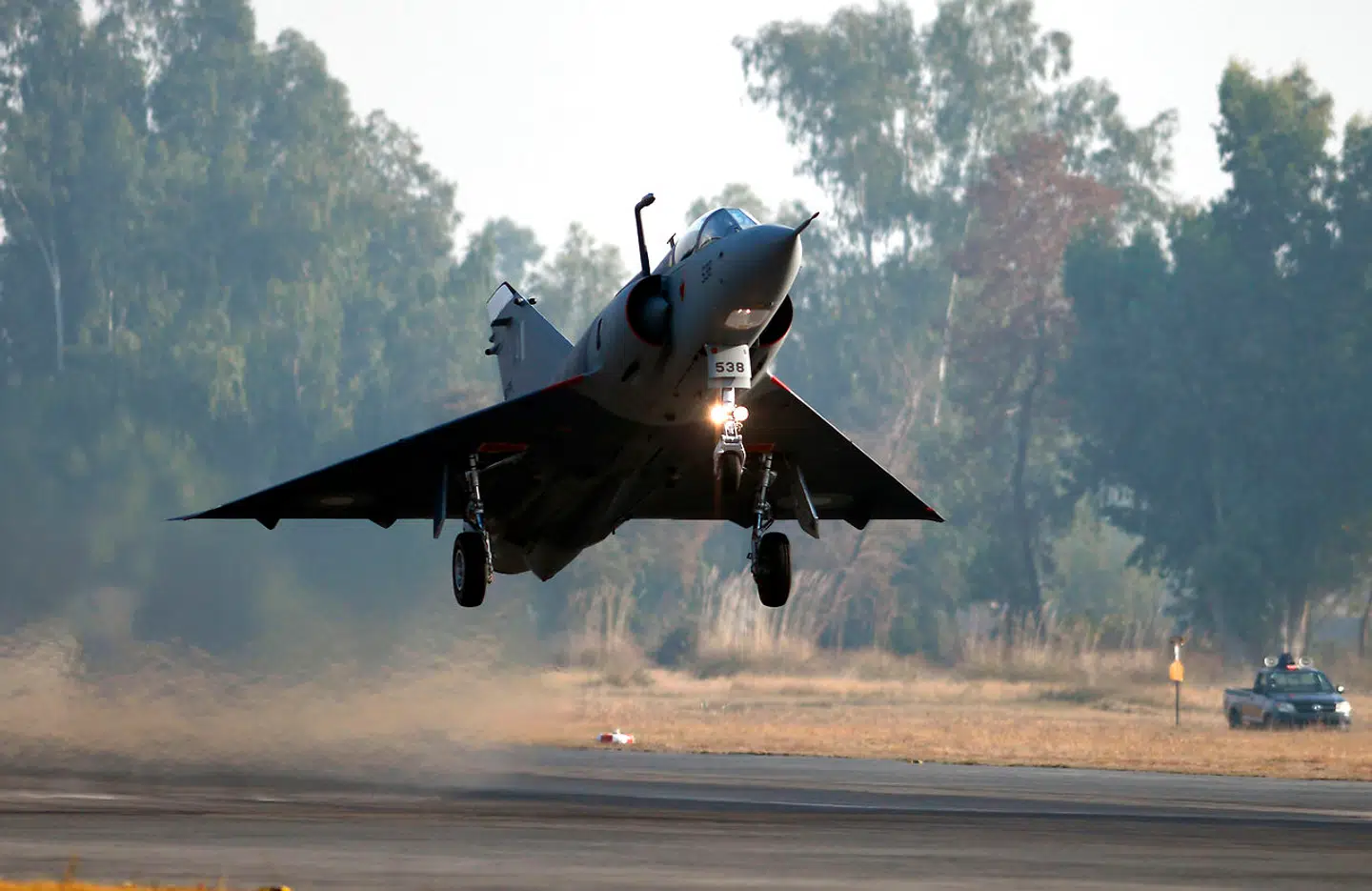 Pakistan har onsdag skudt to indiske kampfly ned, der befandt sig i Pakistans luftrum. Det oplyser militæret. Billedet her er et arkvifoto og har ikke relation til den pågældende situation.