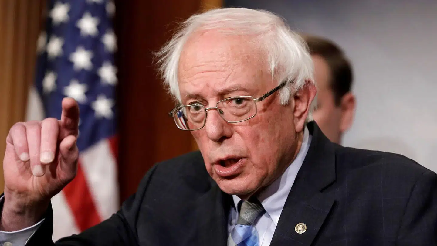 Senator Bernie Sanders taler under en pressekonference om Senatets resolution om Yemen, 30. januar 2019.