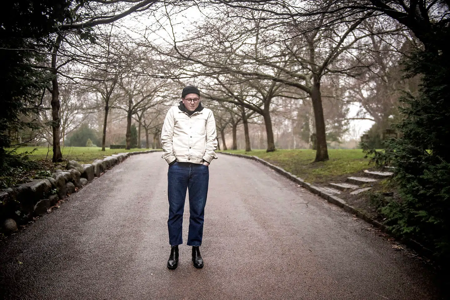 Thomas Korsgaard bor tæt på Bispebjerg kirkegård. Det er det sted i København, han finder mest ro.