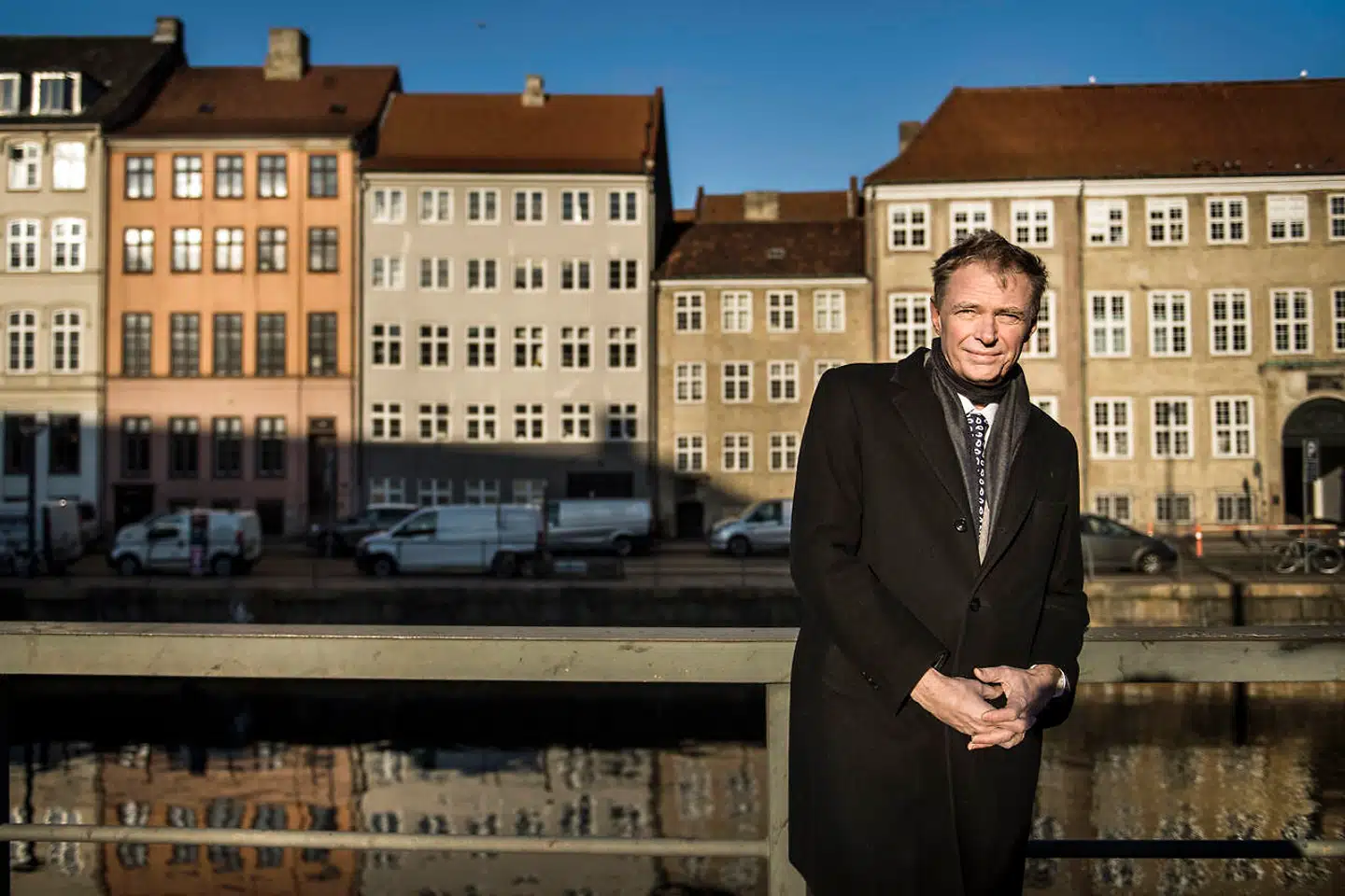 »Alle, uanset hvor de ligger på indkomstskalaen, uanset om de er boligejere eller ej, får kolossale fordele ved denne omlægning,« siger Klaus Riskær Pedersen i en video, hvori han præsenterer sit bud på en gennemgribende skattereform.