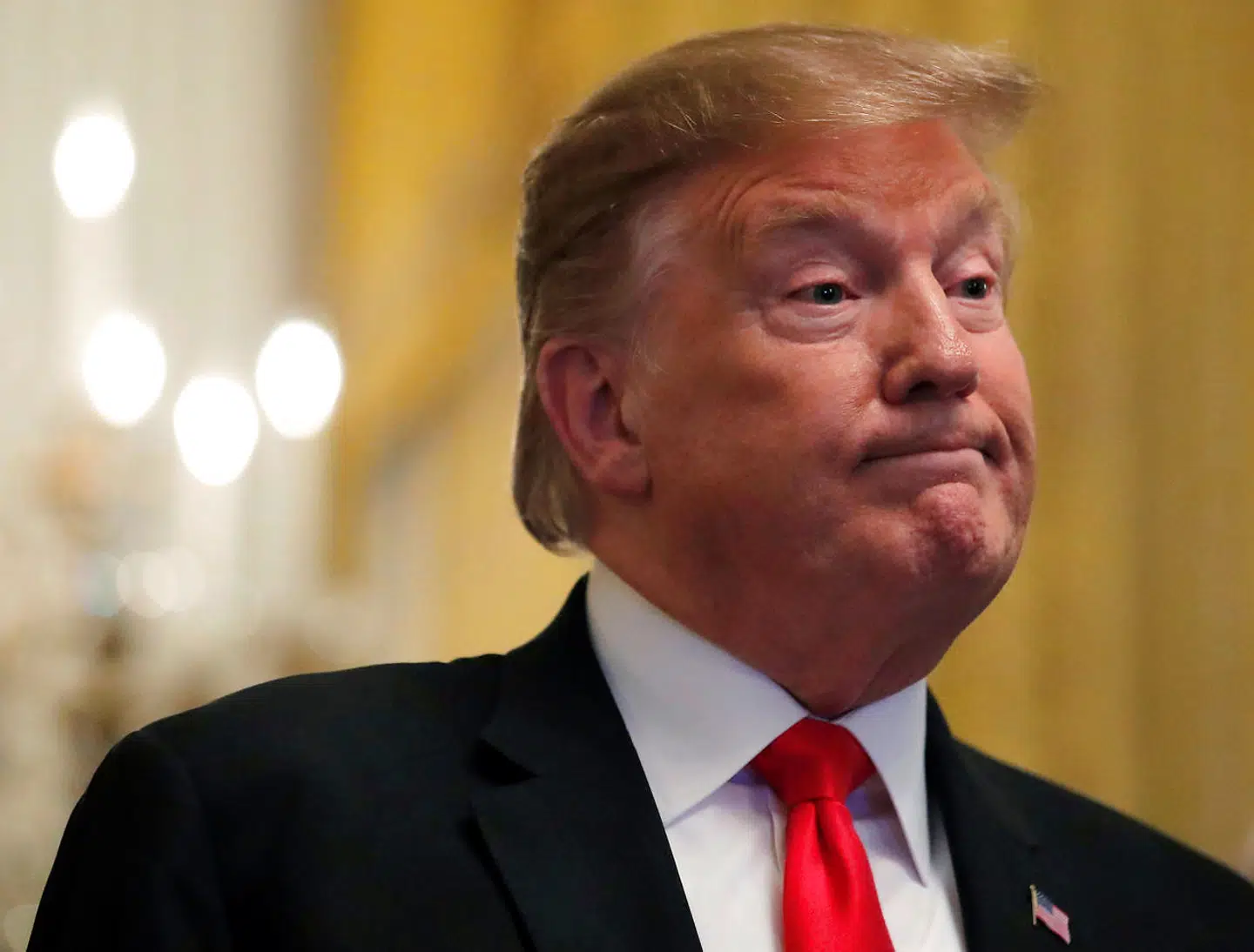 Donald Trump har tidligere opfordret europæiske regeringer til at hente de IS-jihadister, der sidder fængslet i kurdiske fangelejre i det nordøstlige Syrien, hjem.