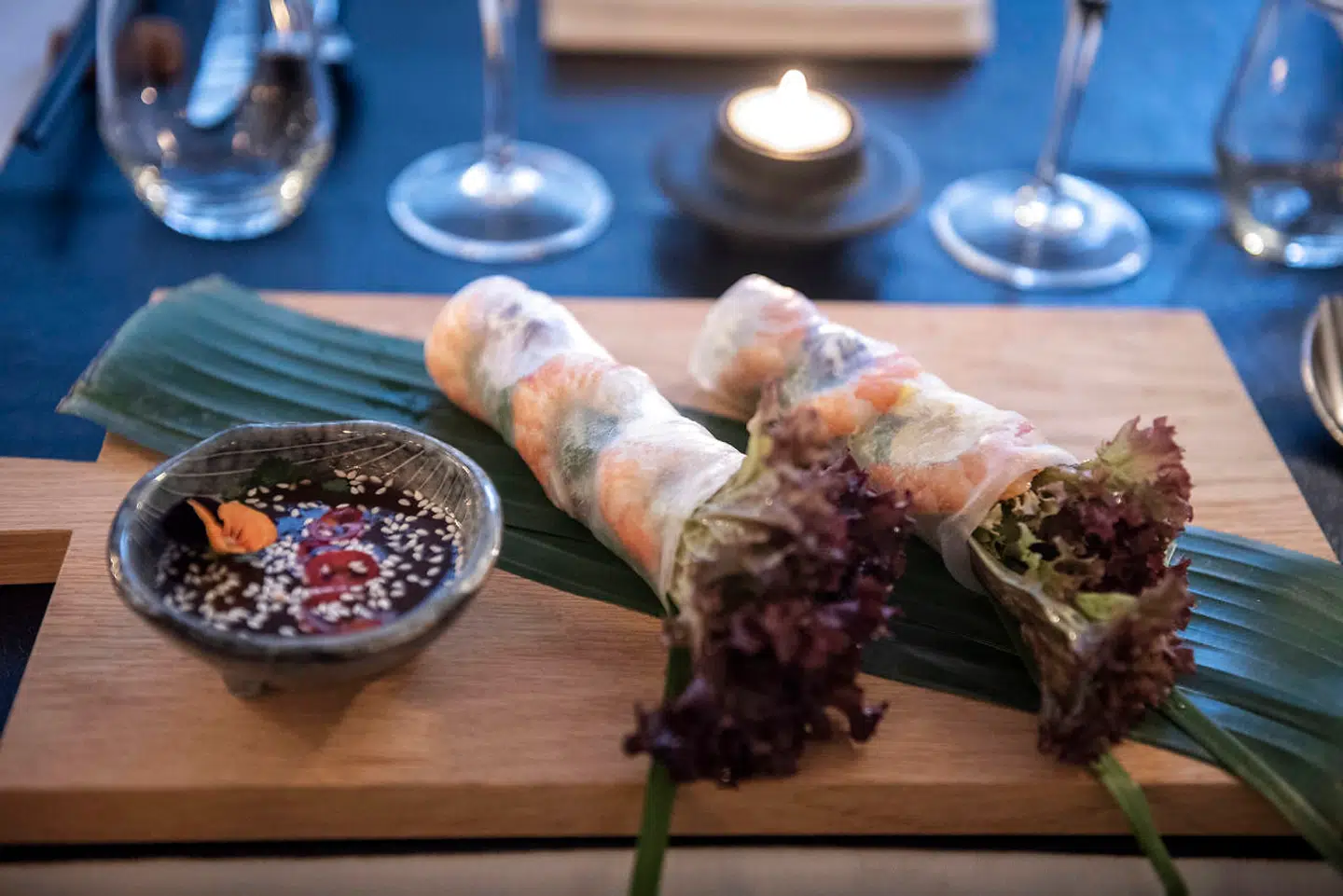 Bløde rispapirruller med rejer (goi cuon). Delikate og velsmagende og en fryd for øjet.