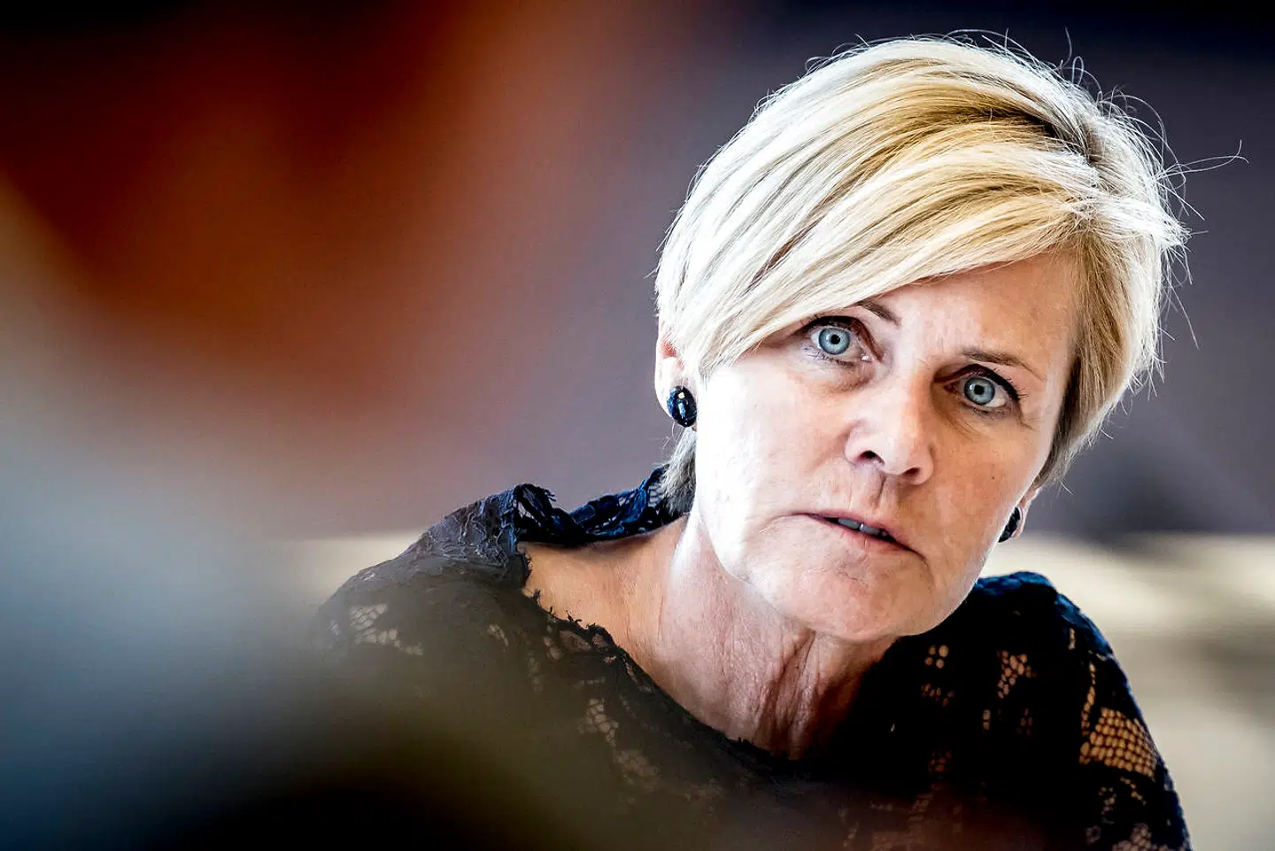 Kulæturminister Mette Bock er klar med sit udspil til ny teaterstøtte: »Jeg har ønsket at styrke fire teatre, som har gjort en særlig indsats. De får et markant løft, som jeg håber, de bliver meget glade for,« siger hun. Til genegæld bliver Det Københavnske Teatersamarbejde, KbhT, nedlagt.