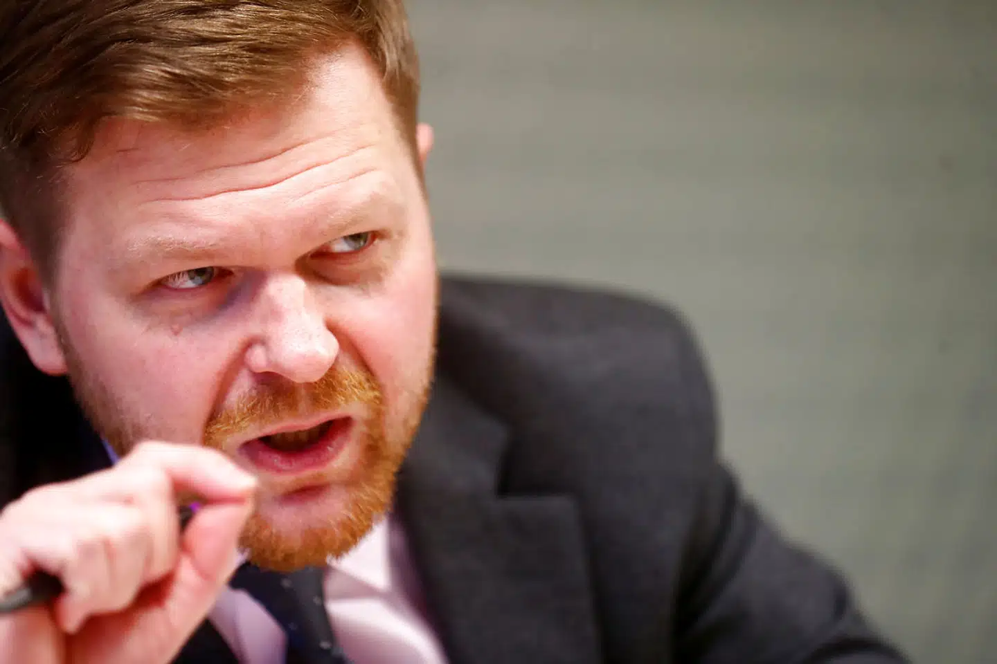 Formand Kilvar Kessler fra det estiske finanstilsyn har ad flere omgange kritiseret sine danske tilsynskolleger for deres håndtering af Danske Bank i hvidvaskskandalen. De verbale slagvekslinger fortsætter nu.