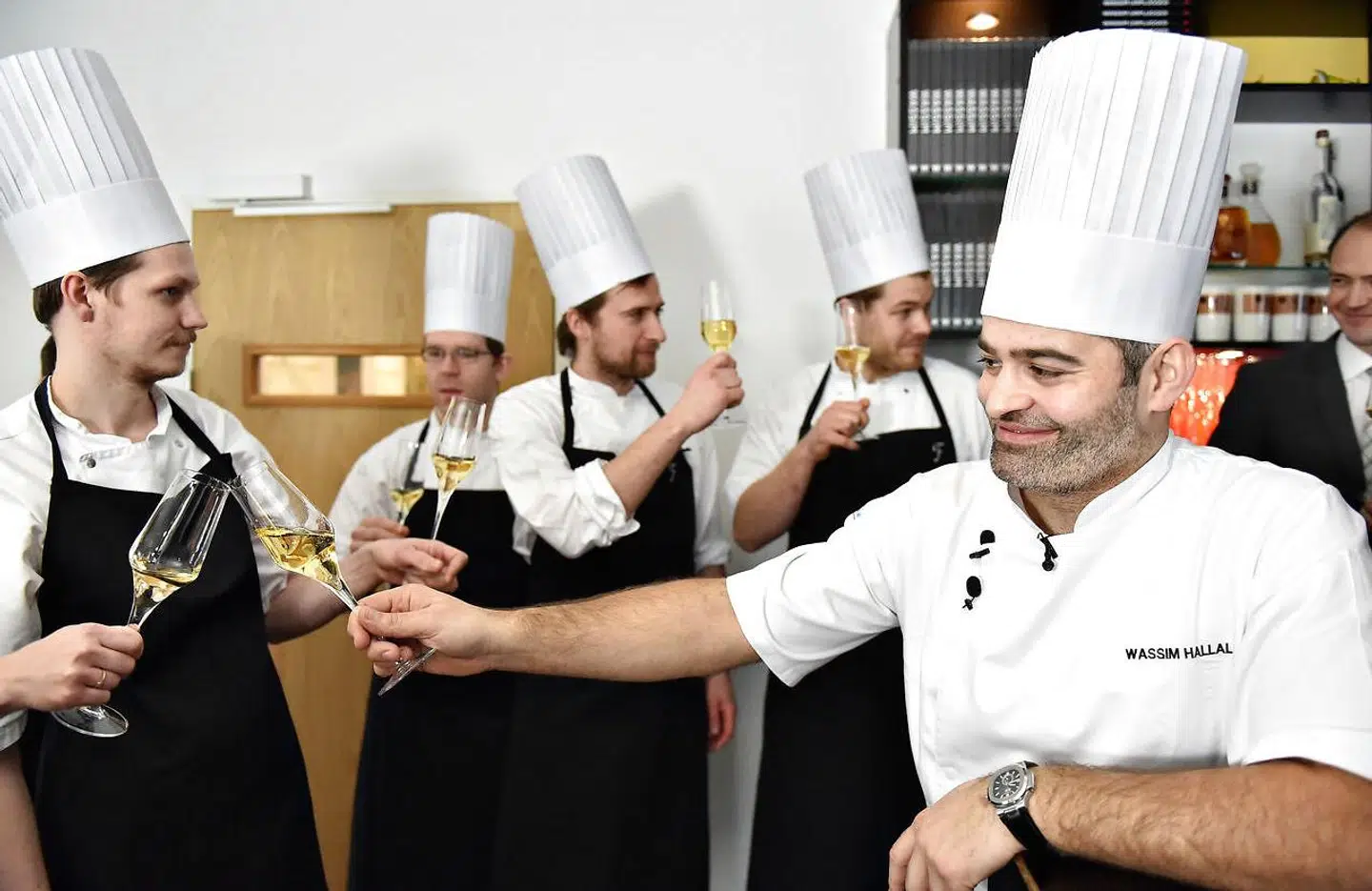 Wassim Hallals Restaurant Frederikshøj fik i 2018 sin første Michelin-stjerne, og mandag kan det meget vel blive til to stjerner.