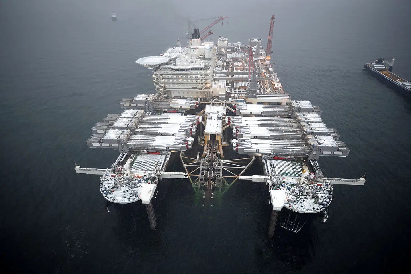 Nord Stream 2 er en 1230 kilometer lang gasrørledning, der skal bringe russisk naturgas gennem Østersøen og ind i Tyskland.