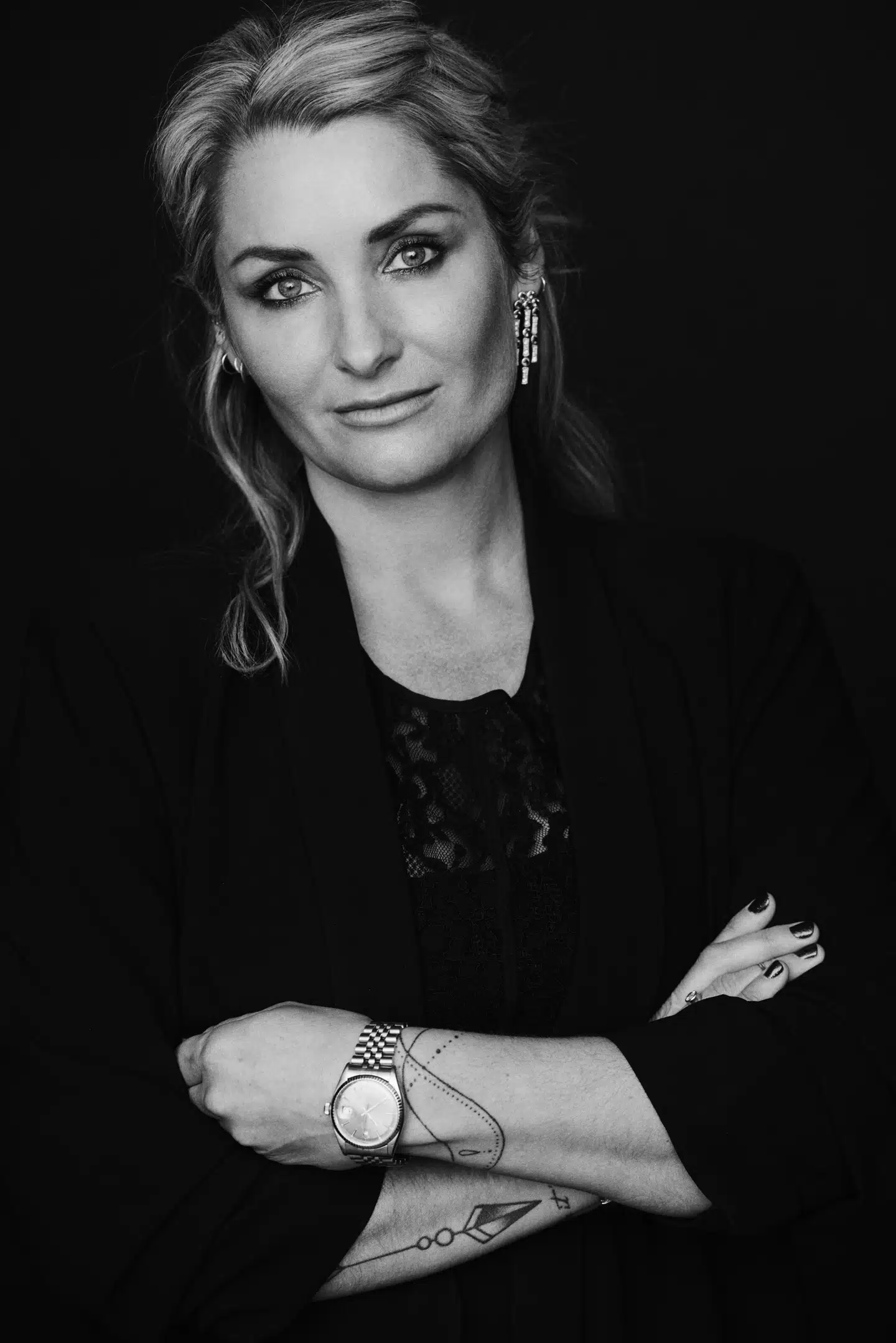 Julie Hugau er designer og medindehaver af Reflections Copenhagen, der skaber markant interiør i spændingsfeltet mellem kunst og design. Reflections-copenhagen.com og Instagram@reflectionscopenhagen.