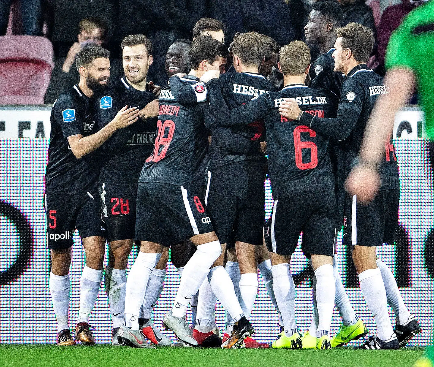 FC Midtjylland har i sportslig forstand igennem 20 år gjort det til en vane at ende i top tre, og i to af de seneste fire sæsoner er ihærdigheden kronet med to danske mesterskaber.