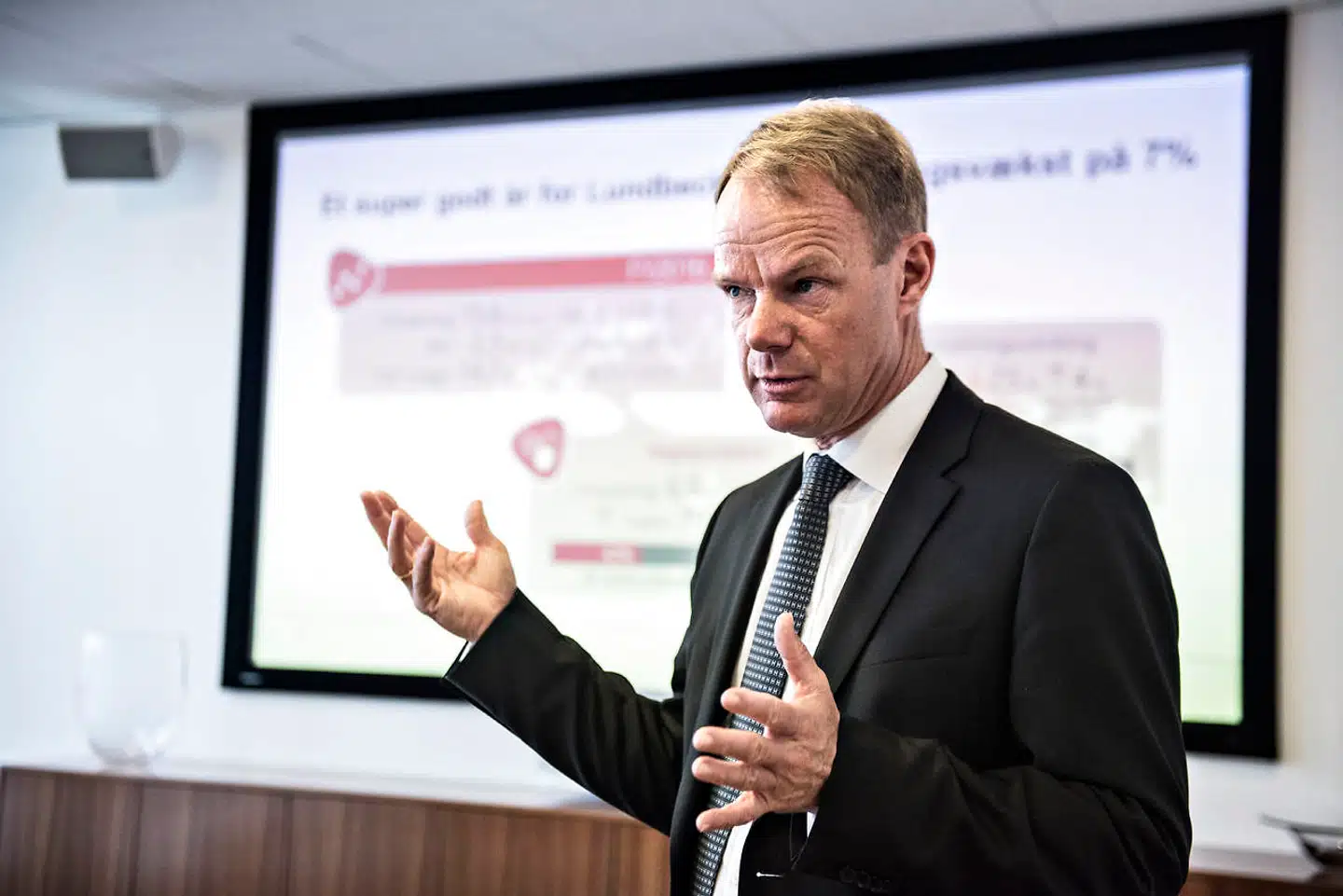 Kopigiganten Teva slæber rundt på en kæmpe gæld på omkring 180 milliarder kroner. Derfor har selskabet under Kåre Schultz taget hul på en voldsom hestekur.