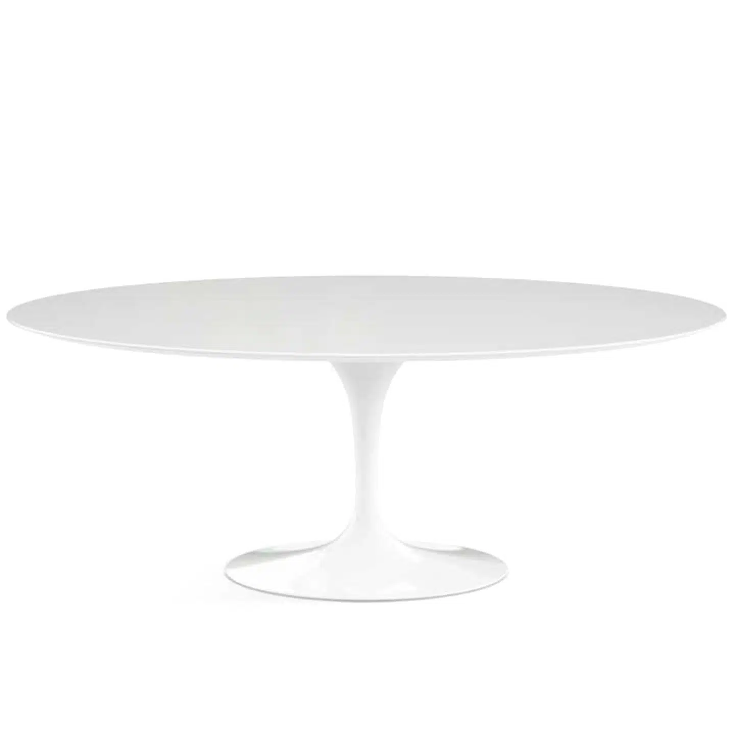 Det næste køb: Ovalt Tulip-spisebord designet af Eero Saarinen fra Connox, 34.000 kr.
