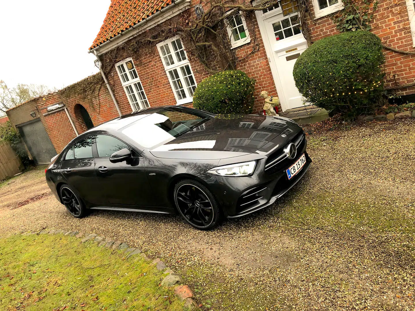 Mercedes-AMG CLS 53 4Matic er en af de mindst dramatiske AMG-modeller, jeg har prøvet, men slipper man den løs på en øde landevej, er den stadigvæk hurtigere, end du nogensinde får behov for.