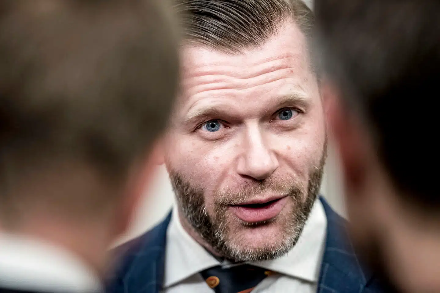 Joachim B. Olsen (LA) møder pressen efter de afsluttende forhandlinger om ny skatteaftale mellem regeringen og Dansk Folkeparti i Finansministeriet i København, tirsdag den 6. Februar 2018.. (Foto: Mads Claus Rasmussen/Scanpix 2018)