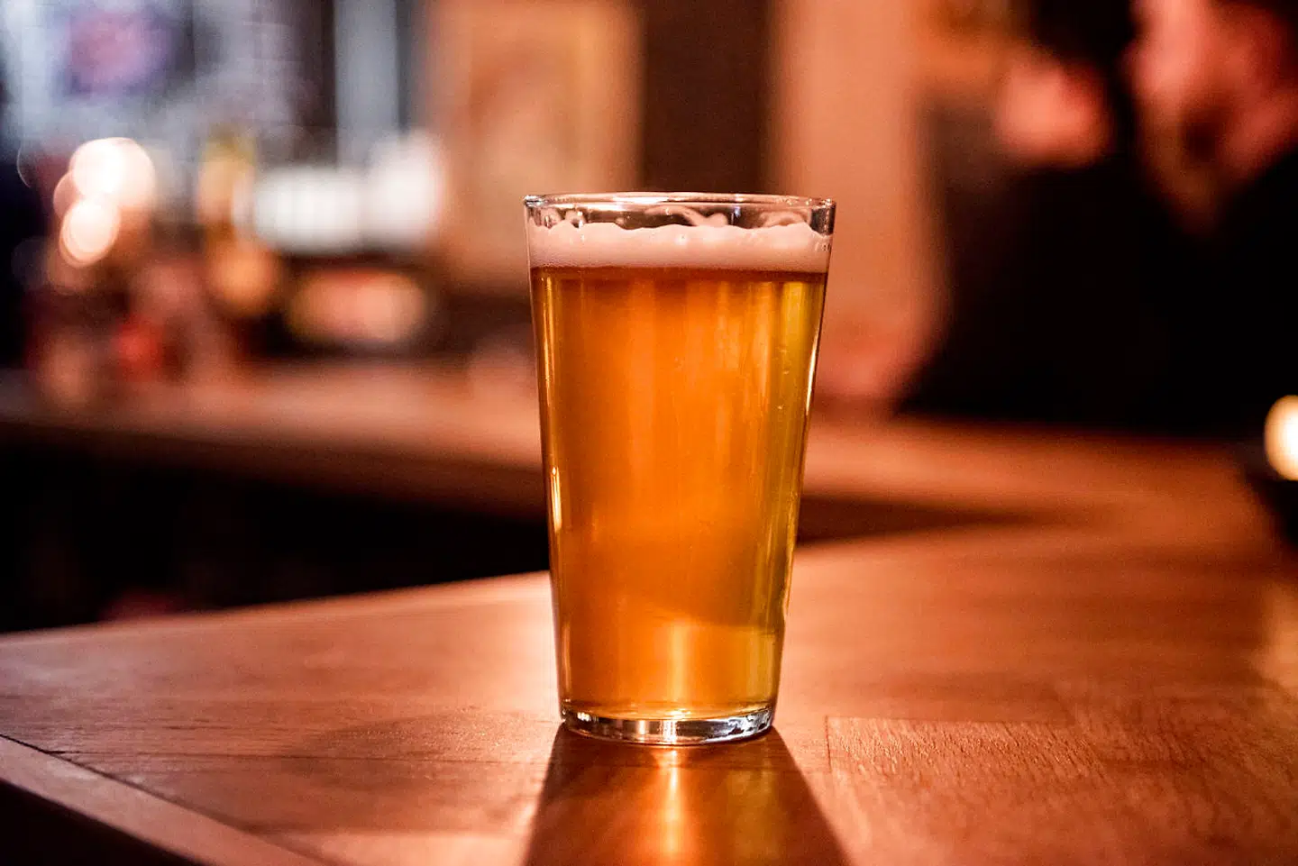 »Dial M For Monkey«. Berliner-weisse med ananas.