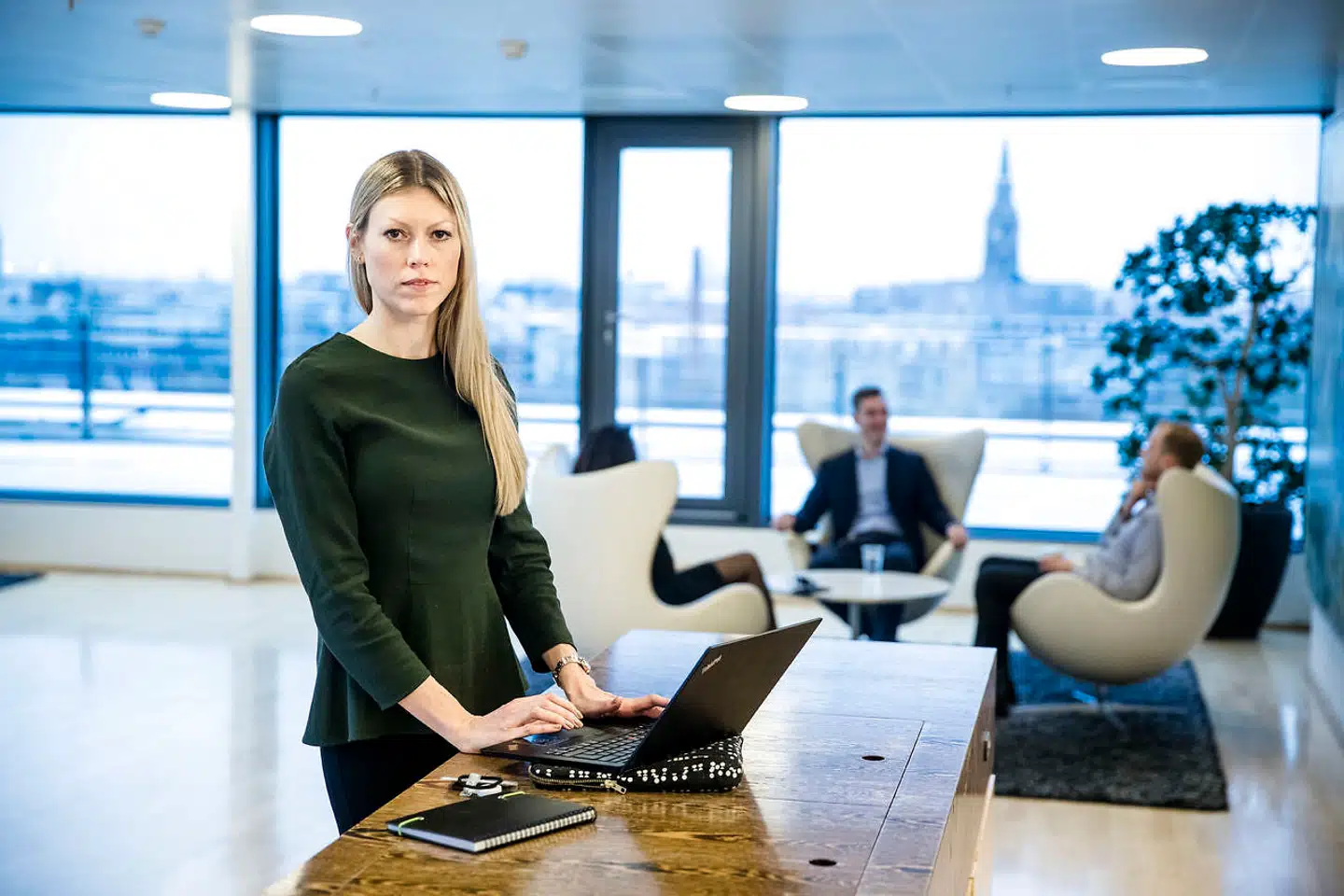 Det betød meget for Ida Sofia Elversson, at hun under barslen har følt en tilknytning til kollegaer og virksomheden. Det gjorde det nemmere at være på barsel og nemmere at komme tilbage, fortæller hun.