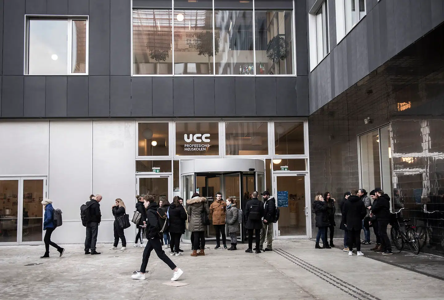 Der er 2.000 lærerstuderende på Campus Carlsberg på Københavns Professionshøjskole, og ledelsen vil nu gøre meget mere ud af at ruste skolens undervisere i at håndtere kulturelt betingede spændinger, når de underviser de lærerstuderende.