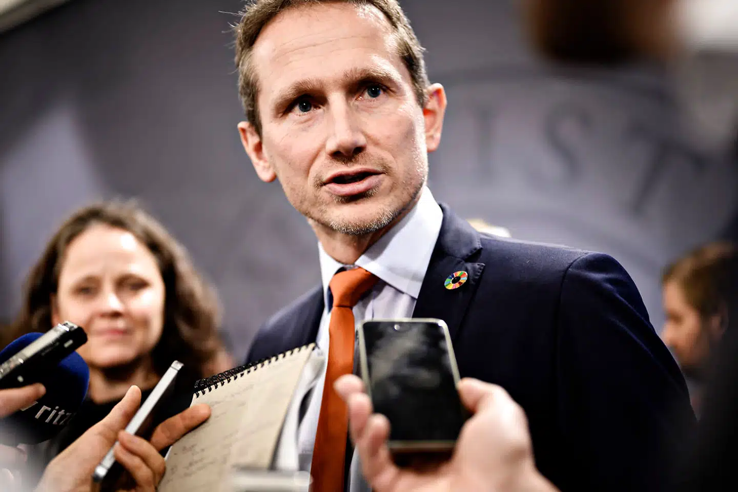 Finansminister Kristian Jensen (V) bliver interviewet efter regeringen har præsenteret sit udspil til en sundhedsreform kaldet "Patienten først - nærhed, sammenhæng, kvalitet og patientrettigheder" i Spejlsalen på Christiansborg onsdag den 16. januar 2019. Foto: Philip Davali/Ritzau Scanpix