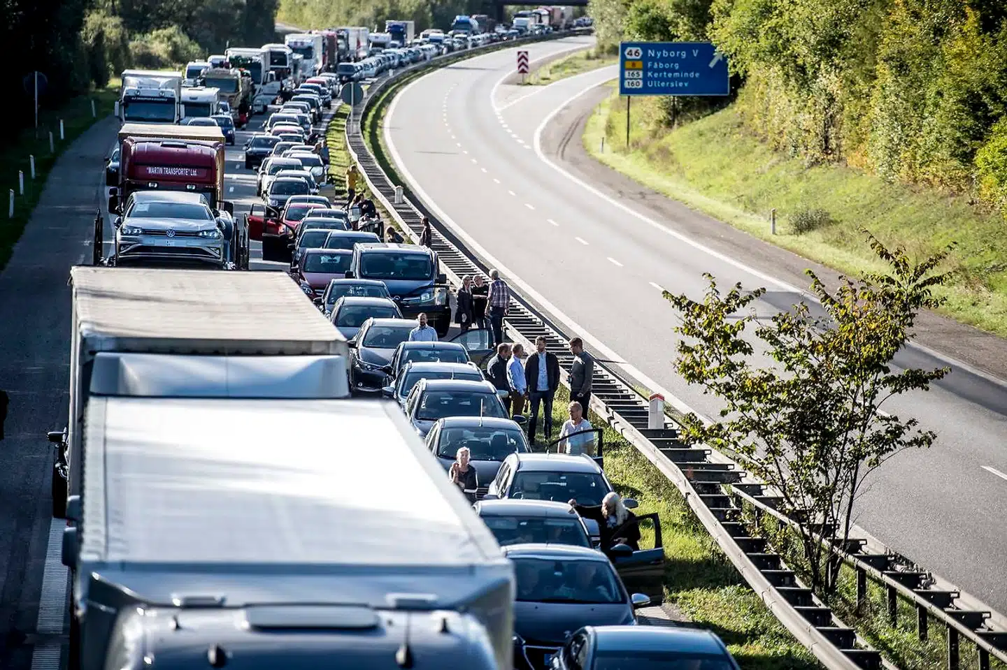 Det blev en af de største politiaktioner i danmarkshistorien, da politiet 28. september lukkede Danmark ned i jagten på bl.a. en Volvo, som blev sat i forbindelse med en trussel mod iranere i Danmark. Landets billister mærkede aktionen på egen krop – blandt andet på motorvejen ved Nyborg, hvor der var kø efter lukningen af Storebæltsbroen.