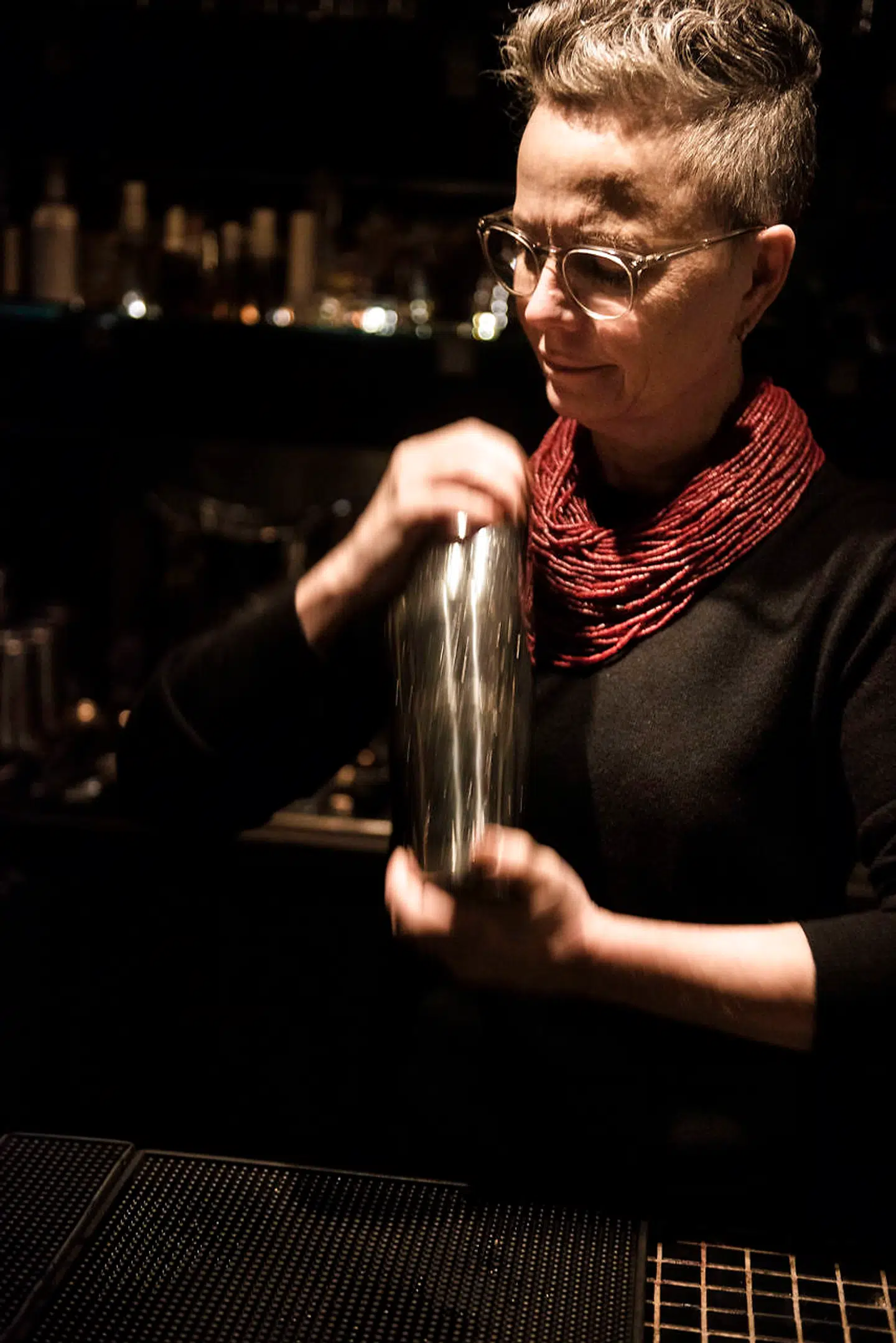 Beliggenheden, stemningen og Kirstens klassiske cocktails gør, K-bar til et besøg værd.