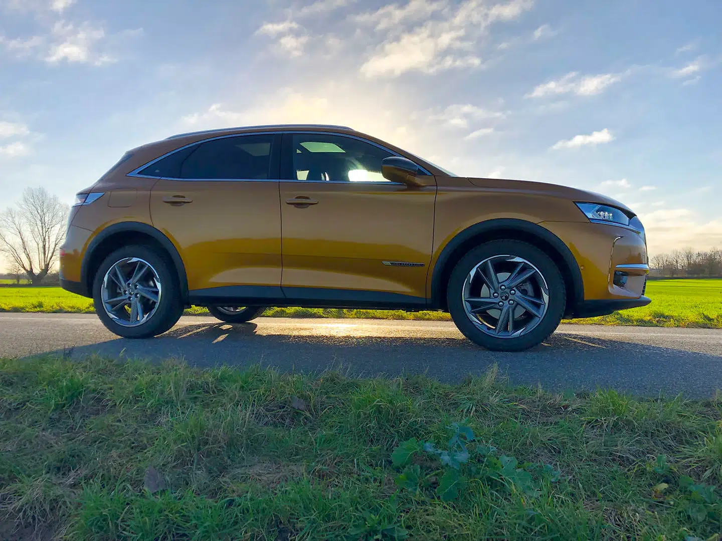 DS 7 Crossback forsøger ikke at gøre alle glade. Den taler til en smallere målgruppe, men de vil formodentligt elske den højere end den gennemsnitslige bilejer værdsætter sin bil.