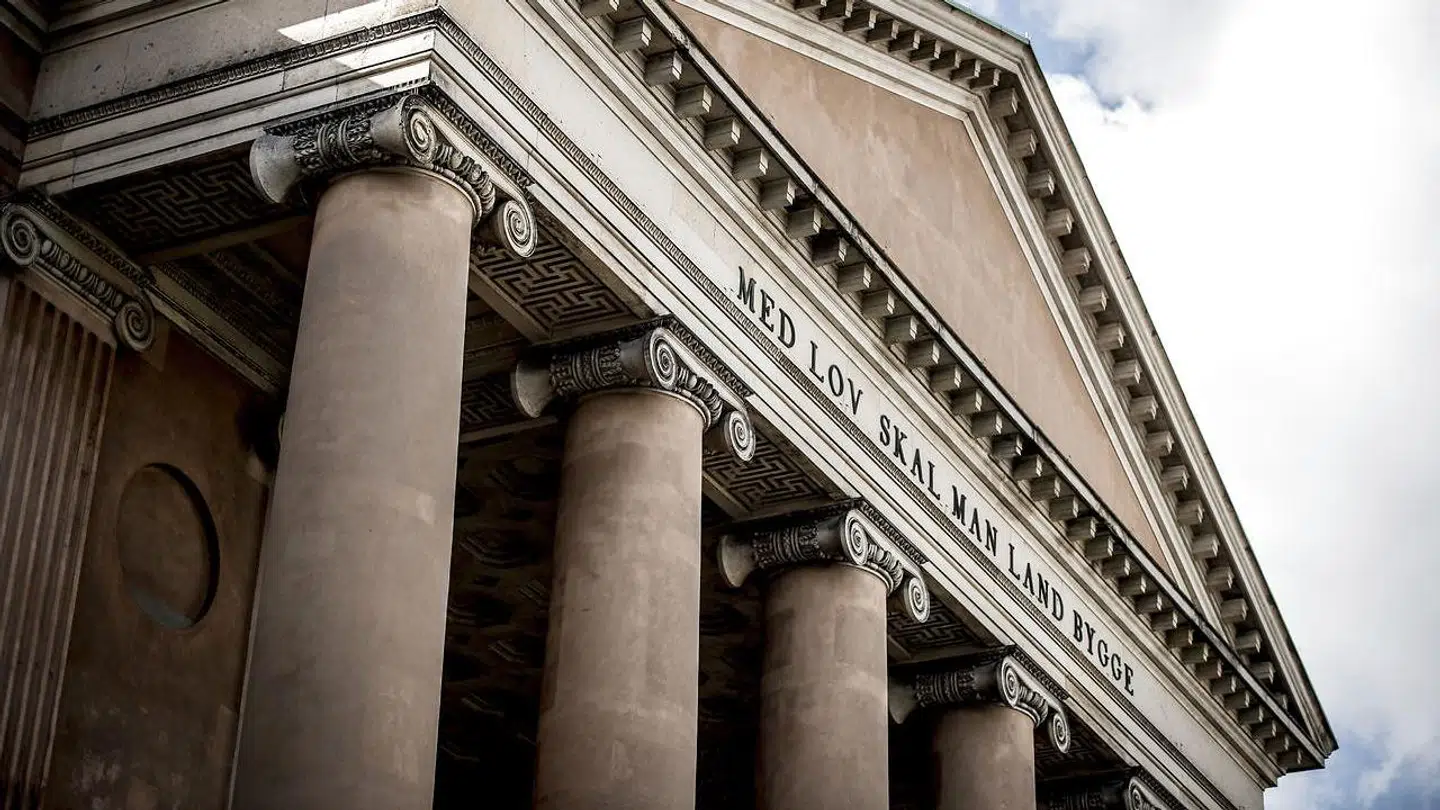 31-årige MZ skal tirsdag for retten i København tiltalt for terrorplaner, der allerede i 2017 førte til en dom i Tyskland mod en 21-årig mand. MZ er tidligere frikendt for terror i Sverige, hvorefter han modtog 97.000 svenske kroner i erstatning.