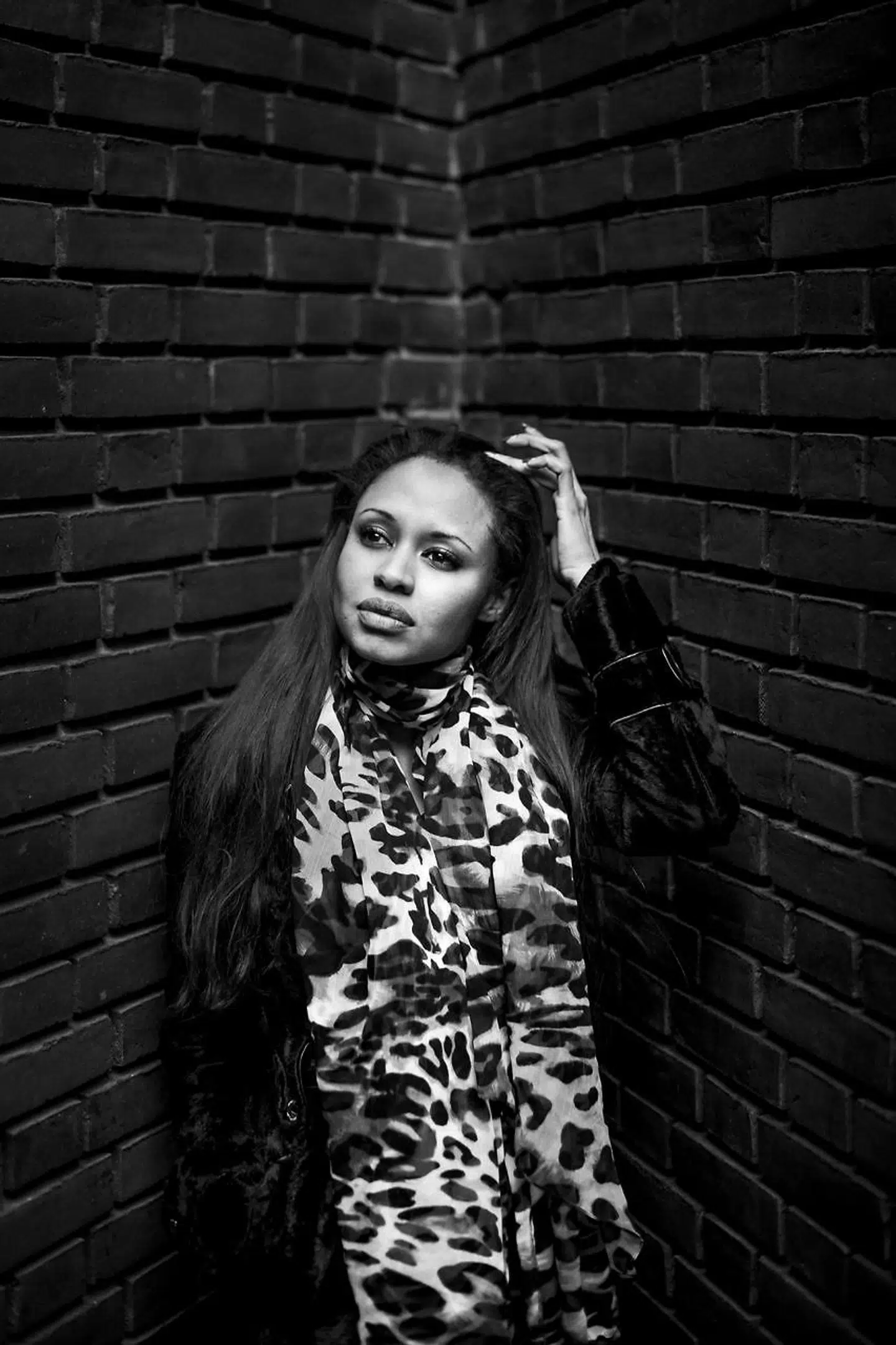 Sofia Jama er særligt optaget af at skildre den kvindelige seksualitet i debutromanen for at vise, at muslimske kvinder også har et begær.