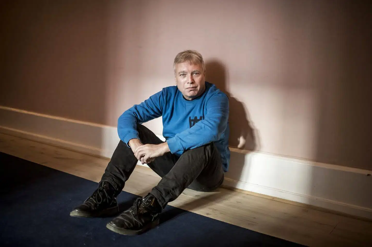 Uffe Elbæk, politisk leder for Alternativet, blev udsat for hård kritik p.gr.a. hans forbrug af flyrejser. Medierne kaldte ham en skinhellig klimahykler, men det er ikke rimeligt, mener to forskere. Den politiske diskussion om klimaforandringer er vigtig, uanset hvordan man agerer i dagligdagen. Foto: Asger Ladefoged/Ritzau Scanpix