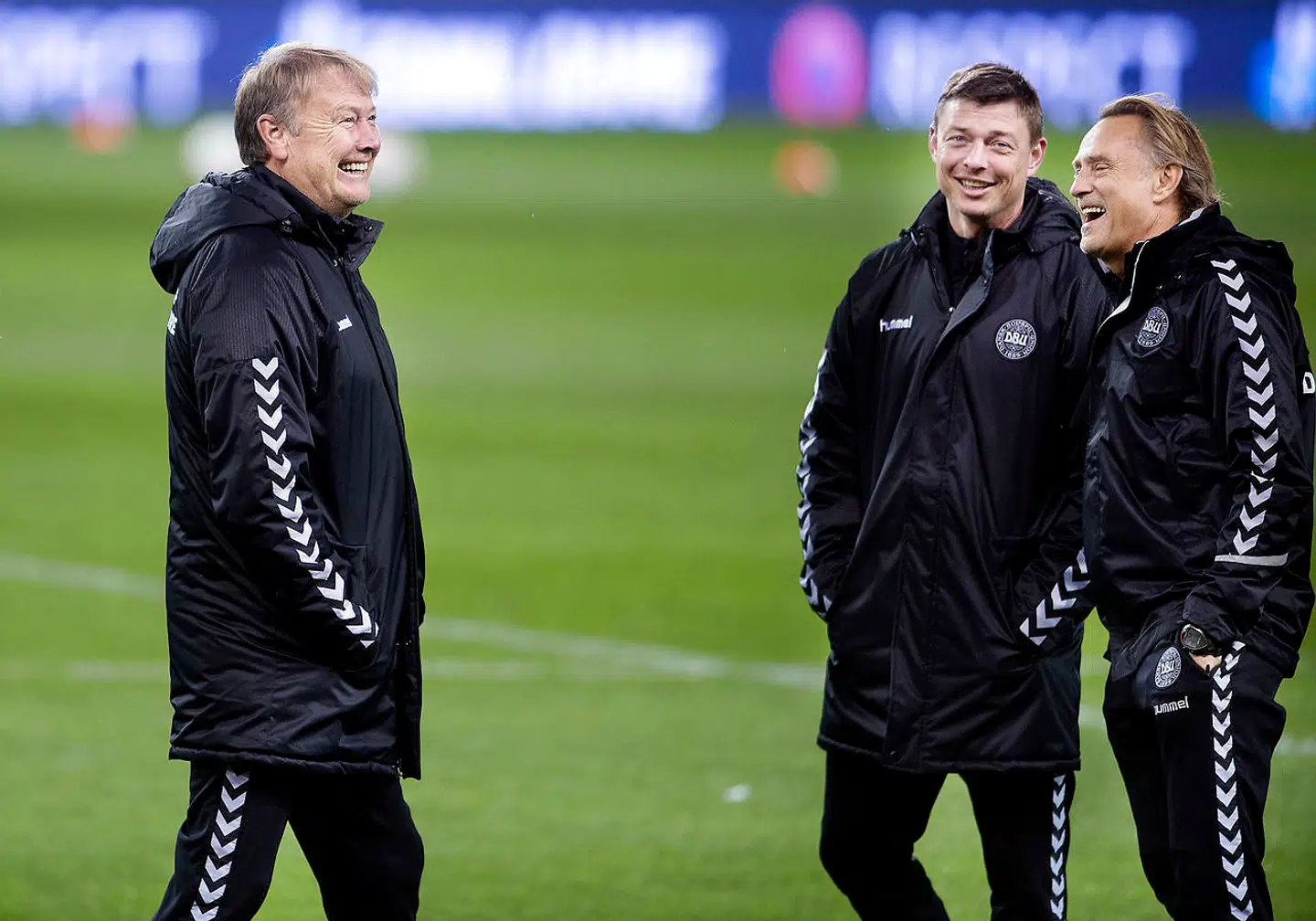 Højt humør til træning med landsholdet i Dublin i november 2017. Lars Høgh til højre sammen med landstræner Åge Hareide (t.v.) og assisterende landstræner Jon Dahl Tomasson.