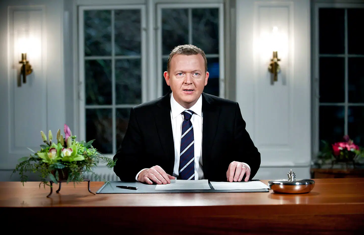 Lars Løkke Rasmussen blev ikke valgt til embedet, første gang han blev statsminister. Han overtog posten, da Anders Fogh Rasmussen blev NATO-generalsekretær. Mod slutningen af perioden nåede Løkke at lave en efterlønsreform og en dagpengereform.