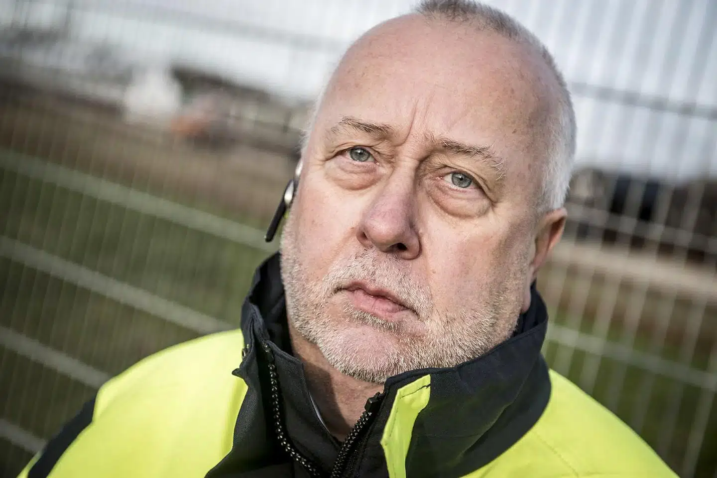 Undersøger Bo Haaning fra Havarikommissionen oplyser, at man i forbindelse med opklaringsarbejdet med ulykken på Storebæltsbroen 2. januar har fundet en mulig sikkerhedsrisiko ved låsemekanismen på samme type vogne, som var på godstoget.