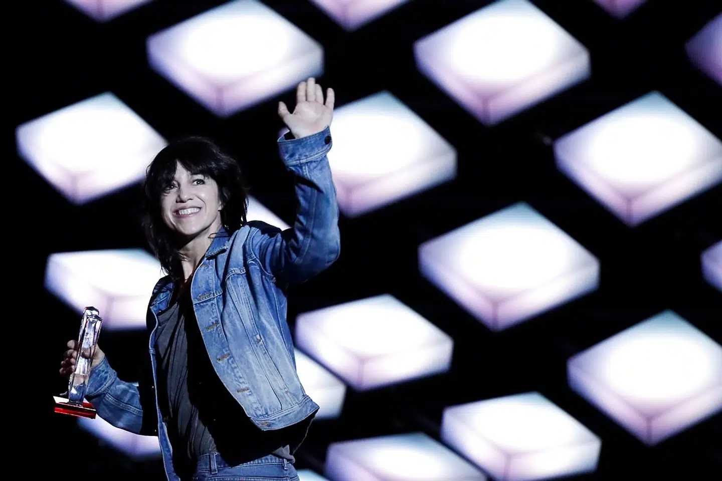 Charlotte Gainsbourg modtog prisen for Bedste Kvindelige Artist ved Victoires de la Musique, det franske svar på Grammy i februar 2018 i Paris.